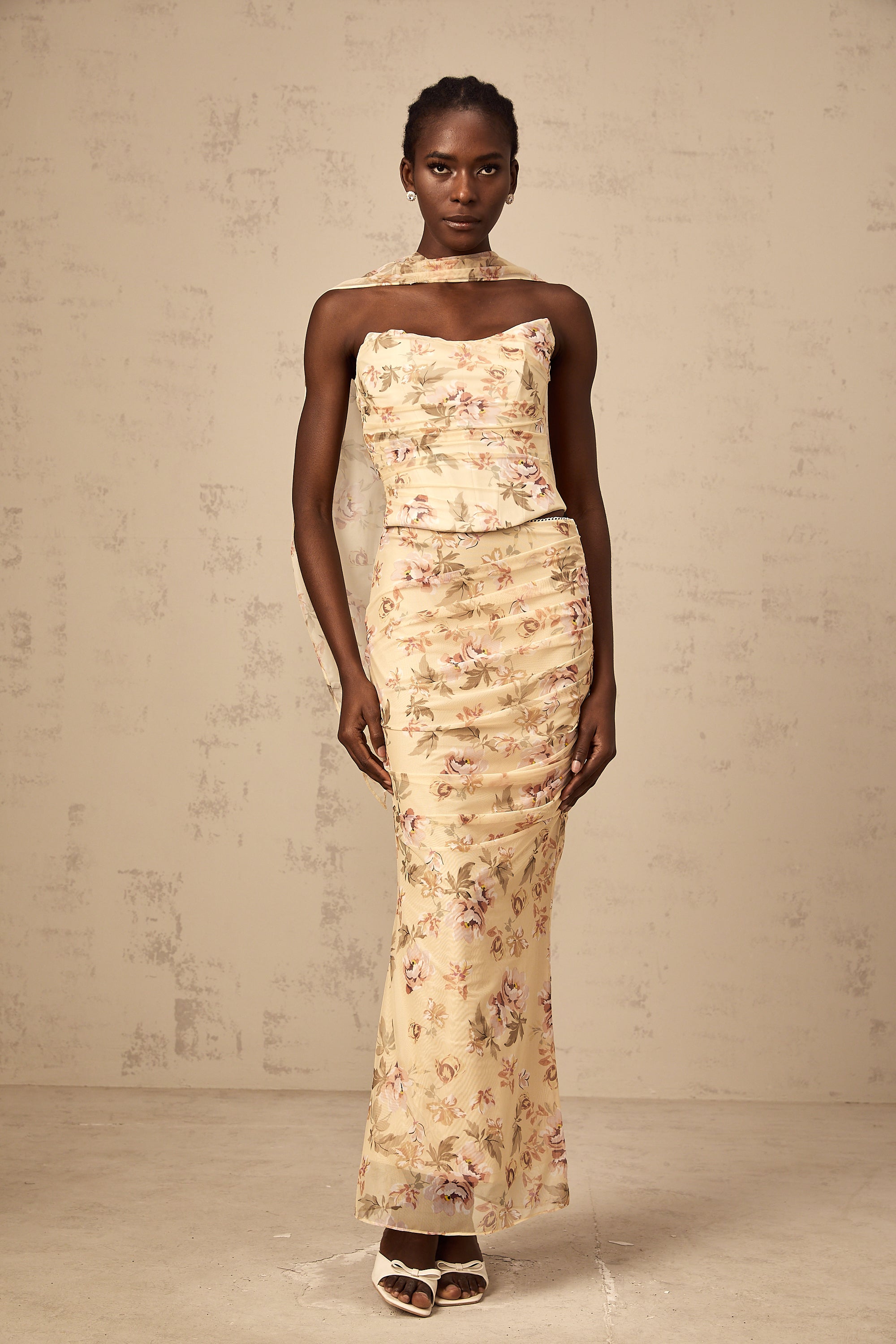 Alizée yellow floral-print fitted top & skirt matching set