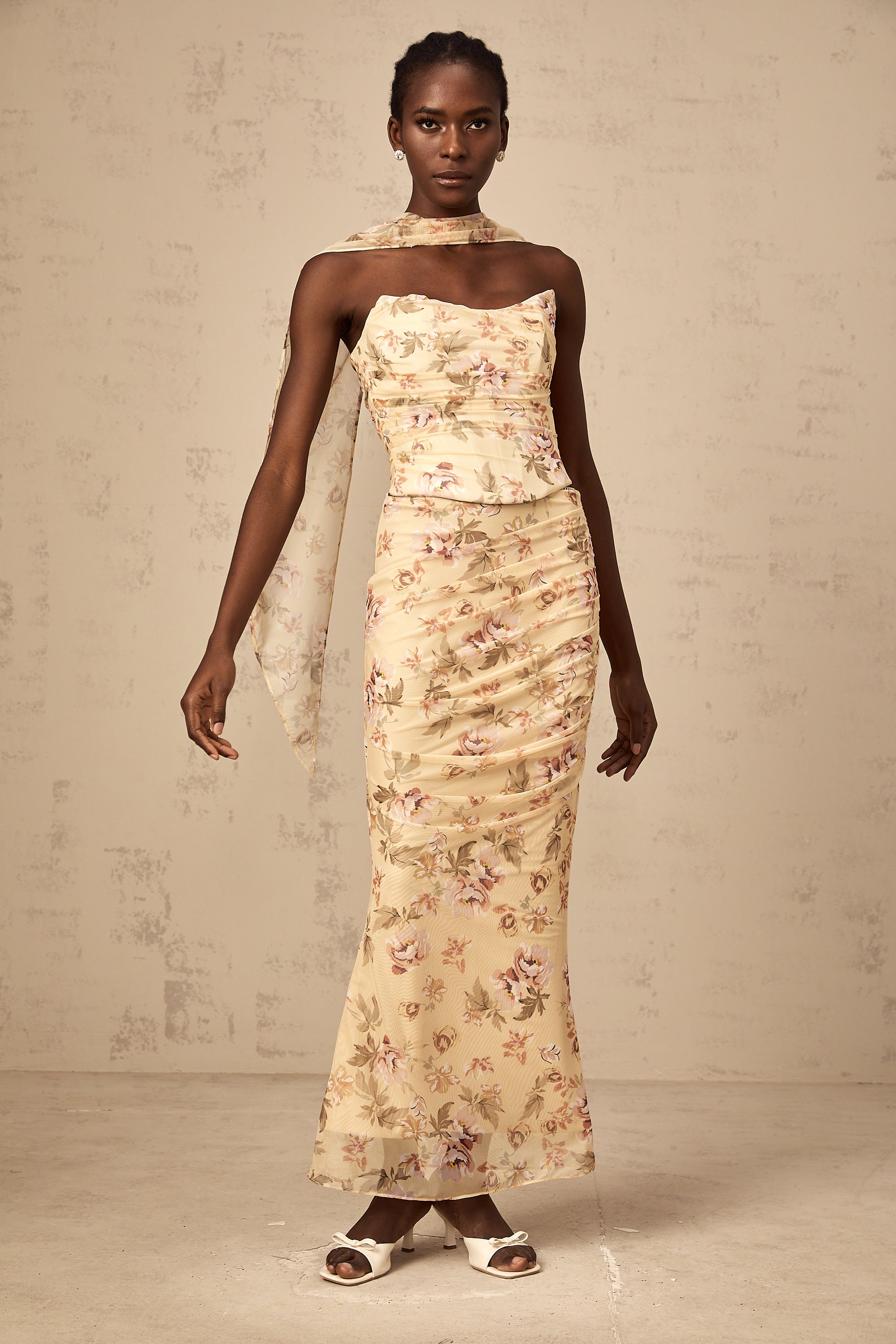 Alizée yellow floral-print fitted top & skirt matching set