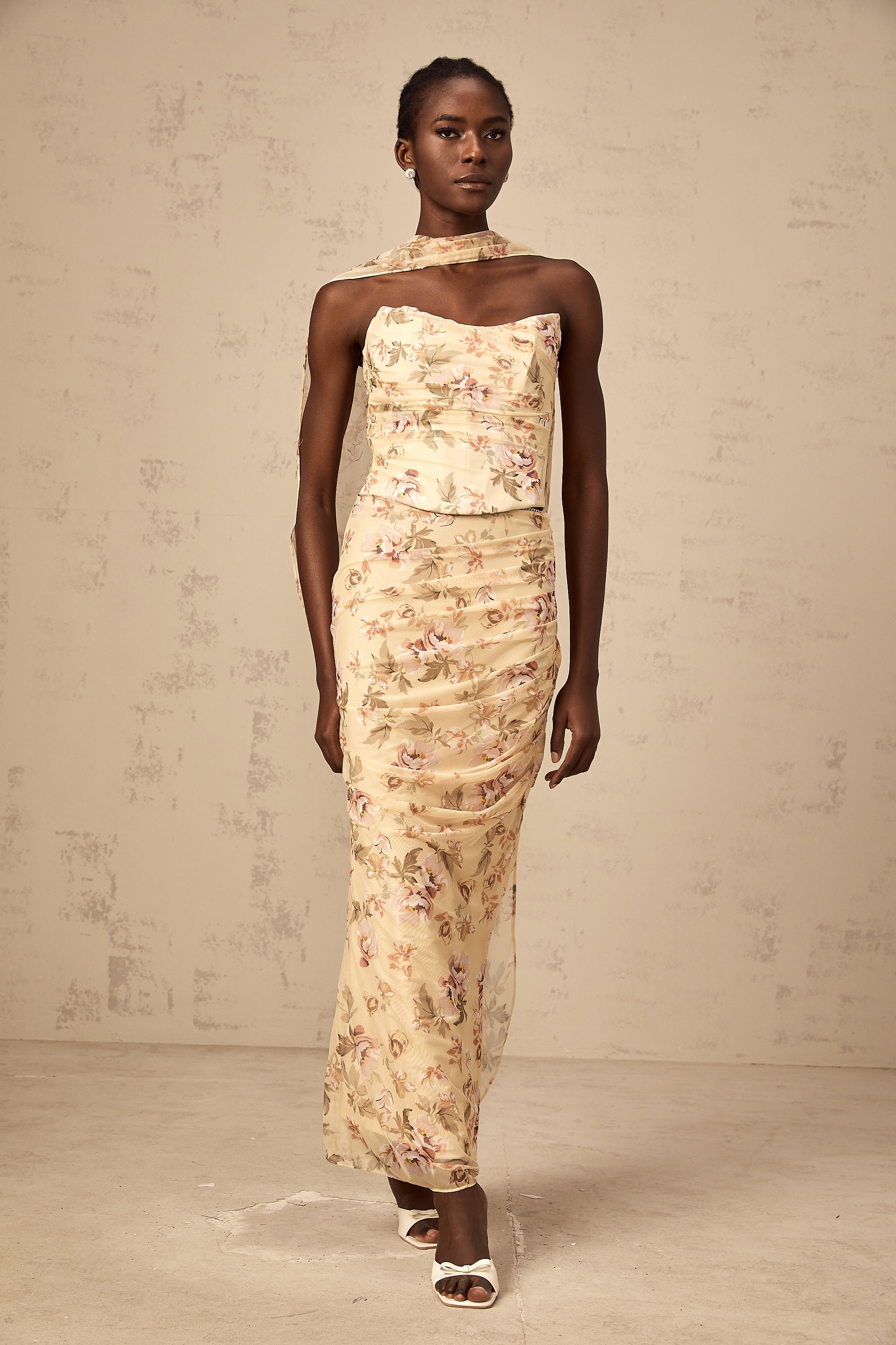 Alizée yellow floral-print fitted top & skirt matching set