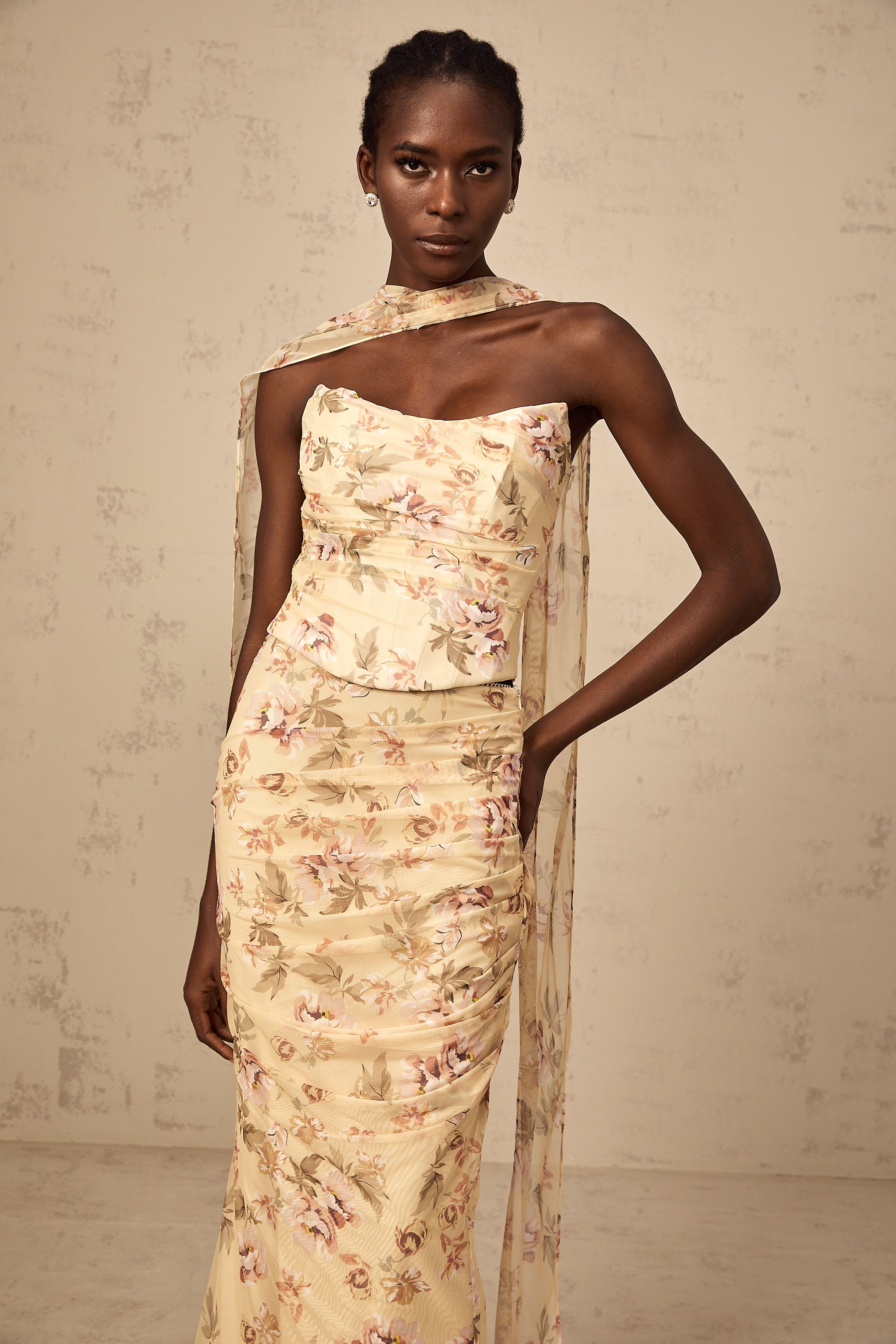 Alizée yellow floral-print fitted top & skirt matching set