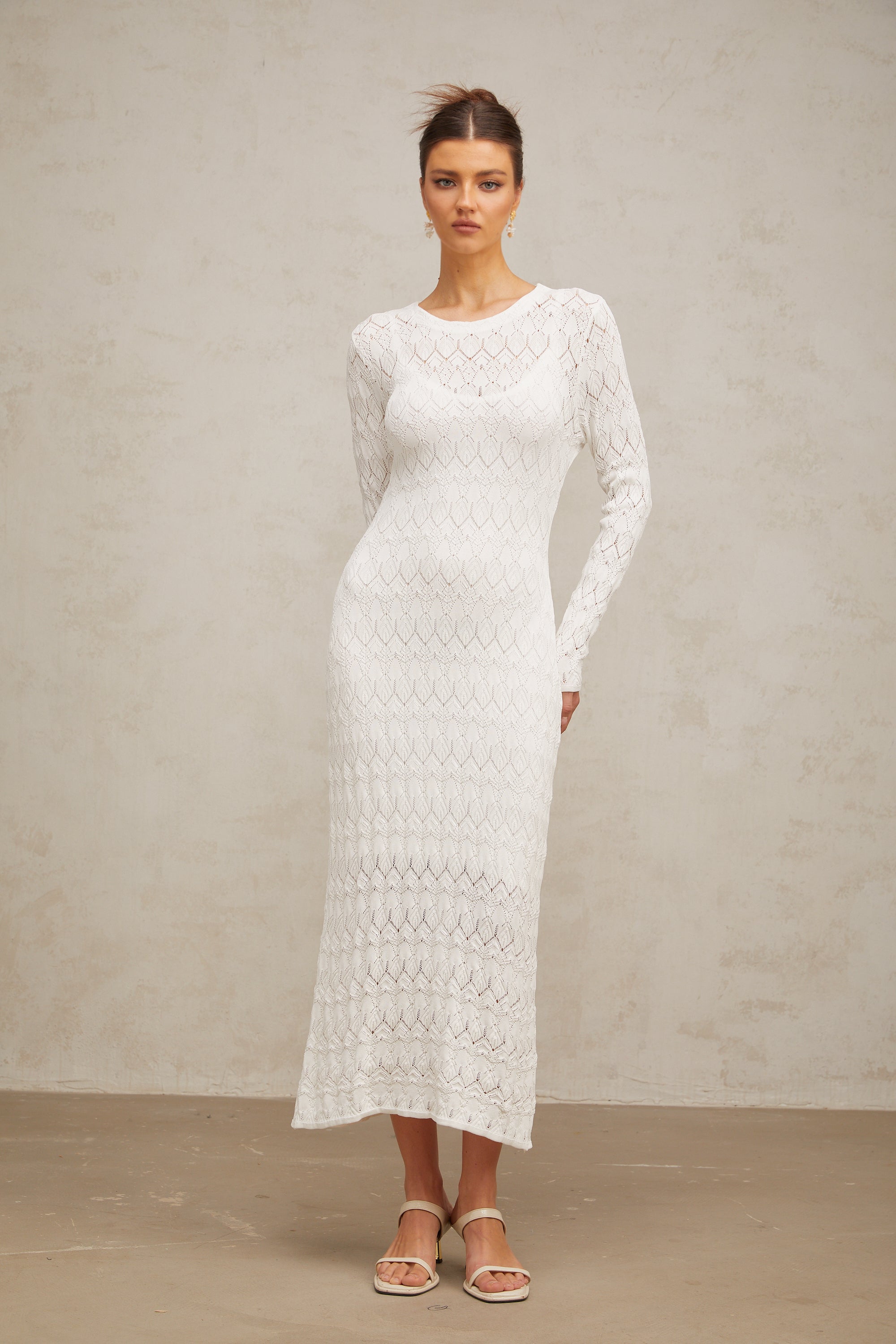 Xénia white crochet-knit midi dress