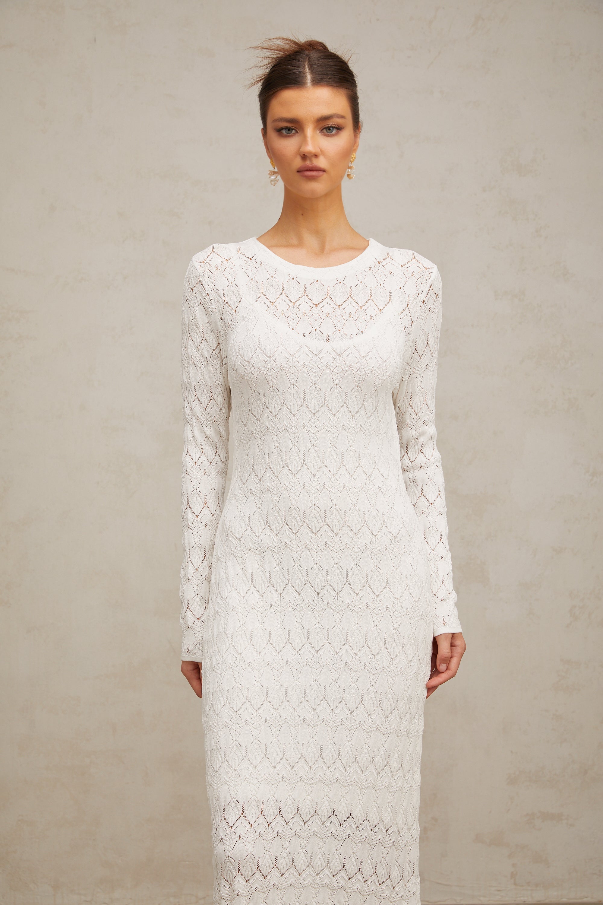 Xénia white crochet-knit midi dress