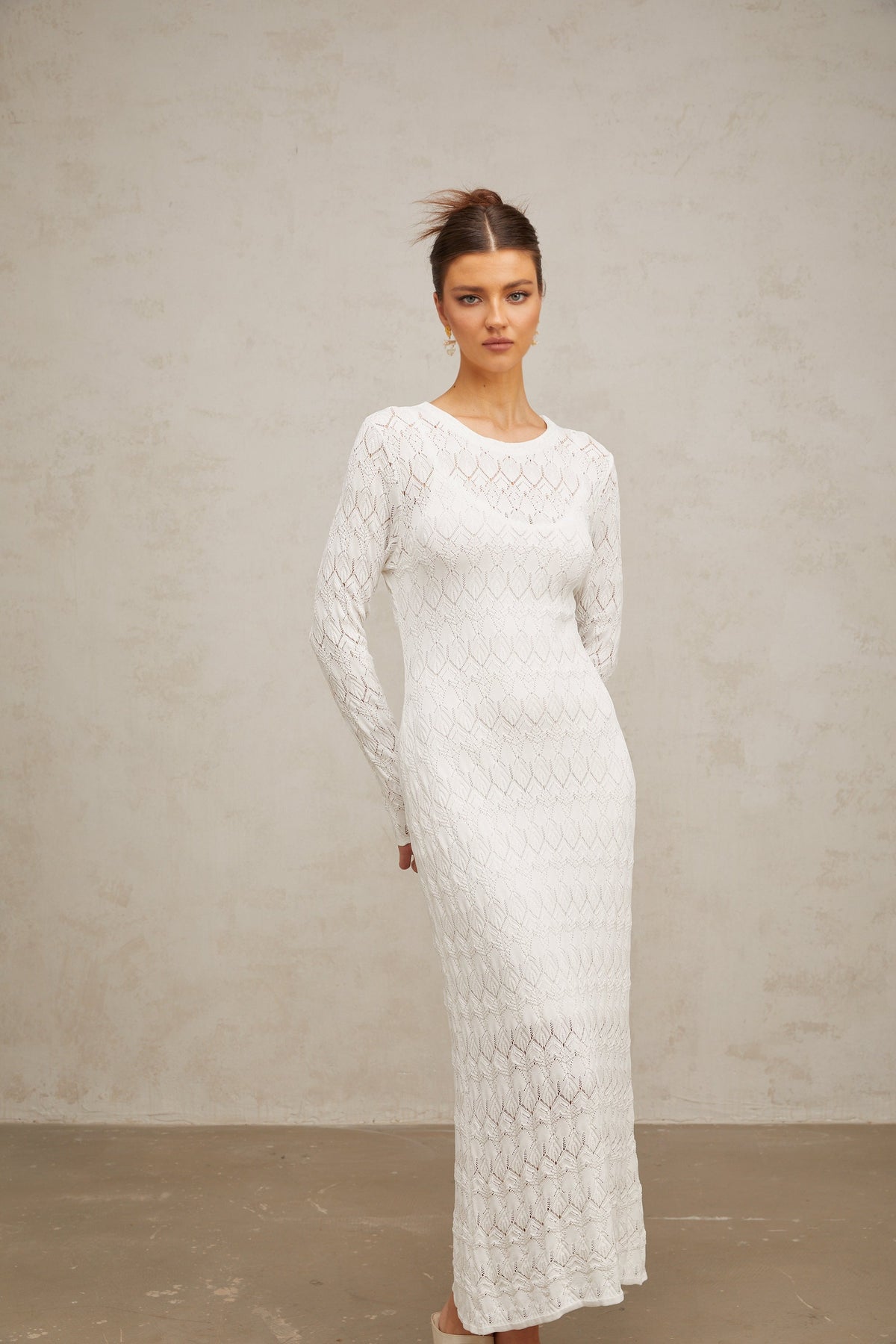 Xénia white crochet-knit midi dress