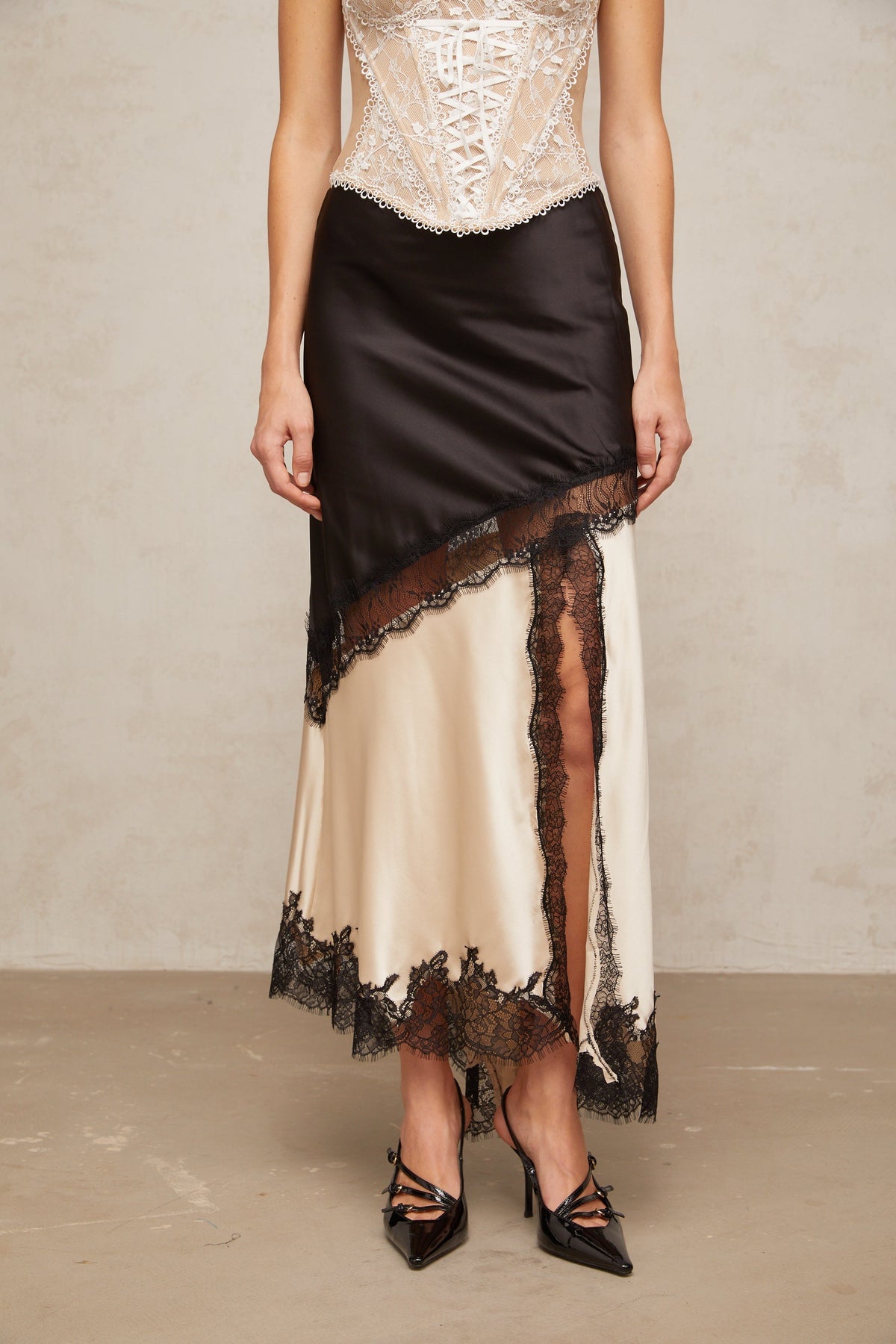 Raphaëlle lace-panel asymmetrical satin skirt