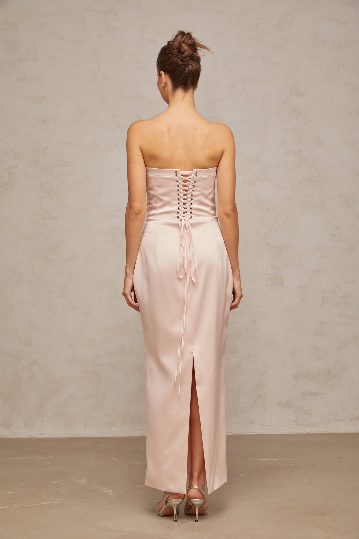 Élodie pink off-shoulder corset satin maxi dress
