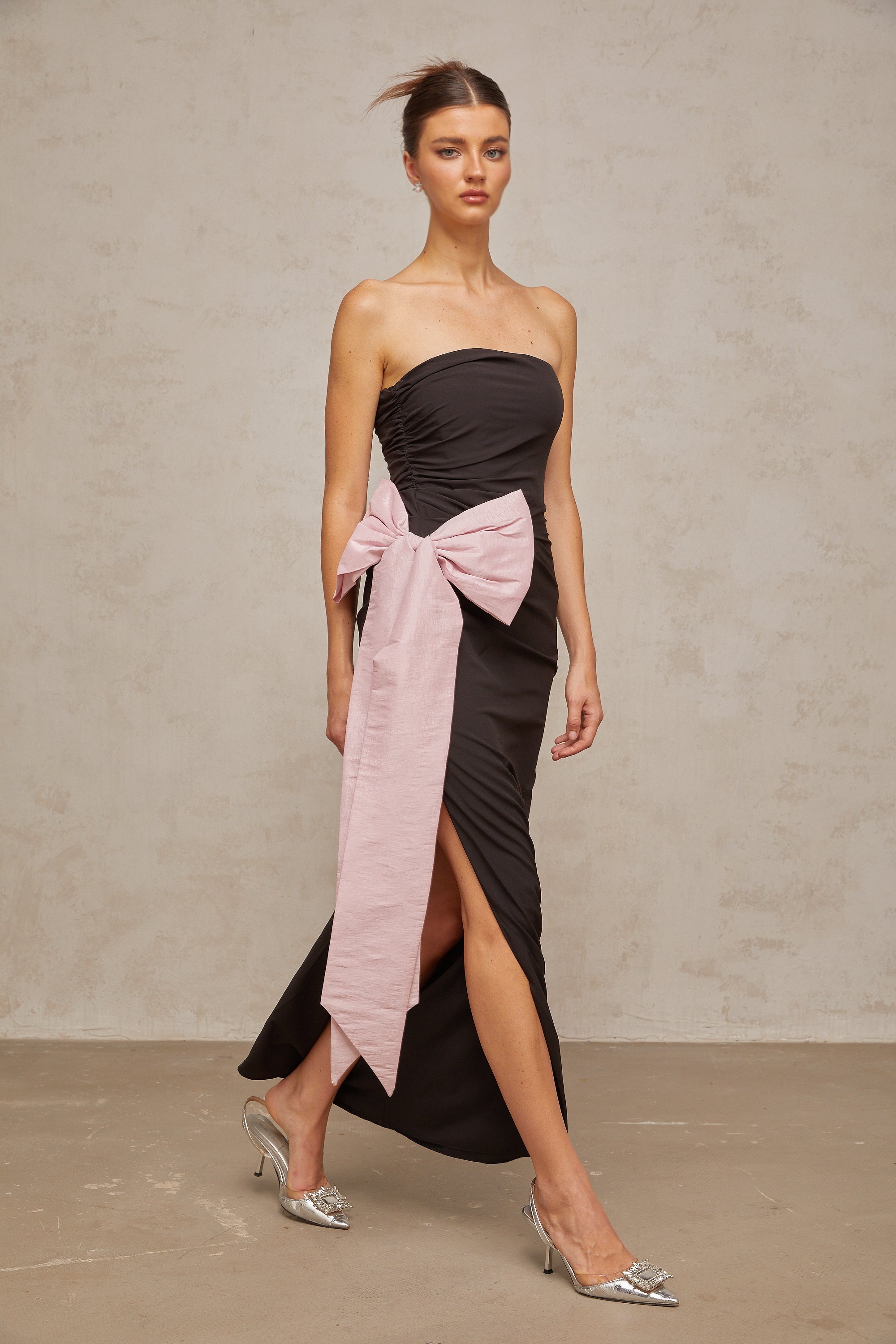 Gabrielle black off-shoulder bowknot maxi dress