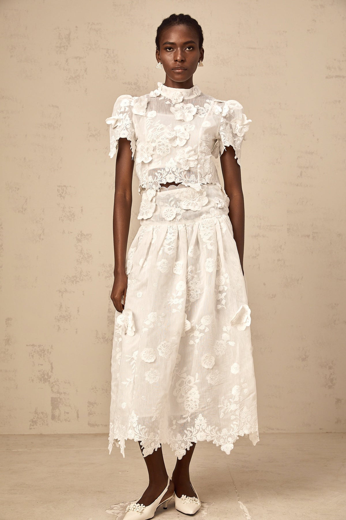 Thérèse white flower-embroidered top & skirt matching set (Final Sale-US Only)
