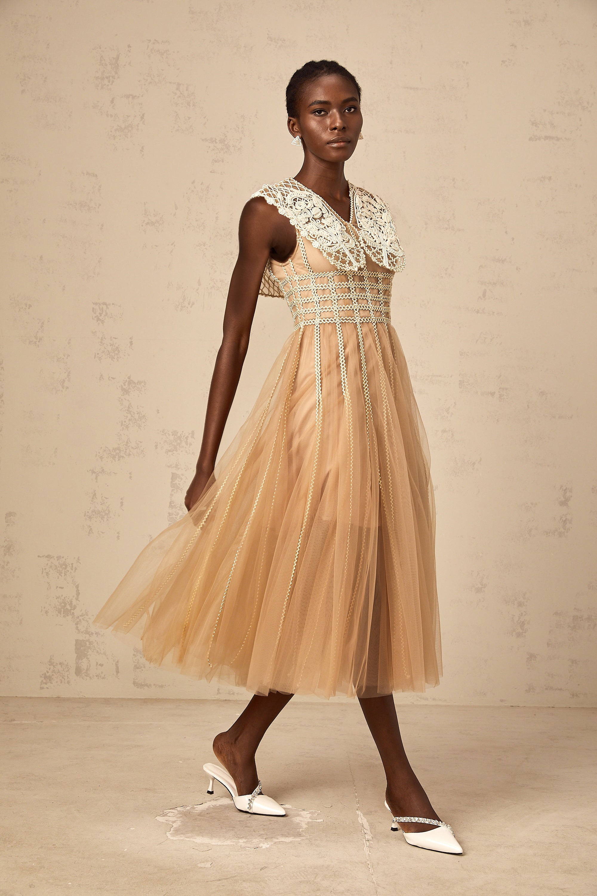 Léonor neutrals lace-panel tulle midi dress