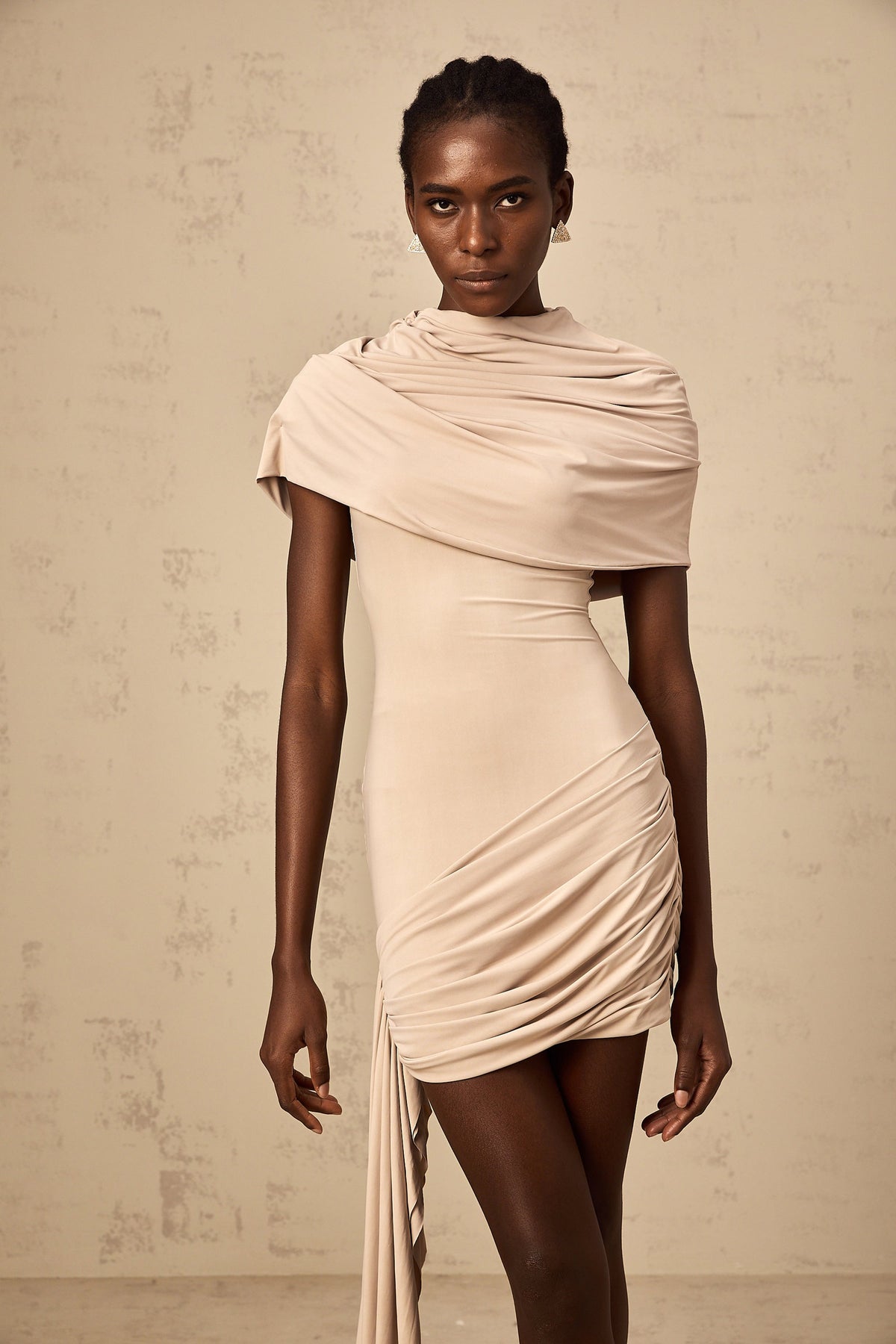 Gaëlle neutrals cape-design ruched fitted mini dress