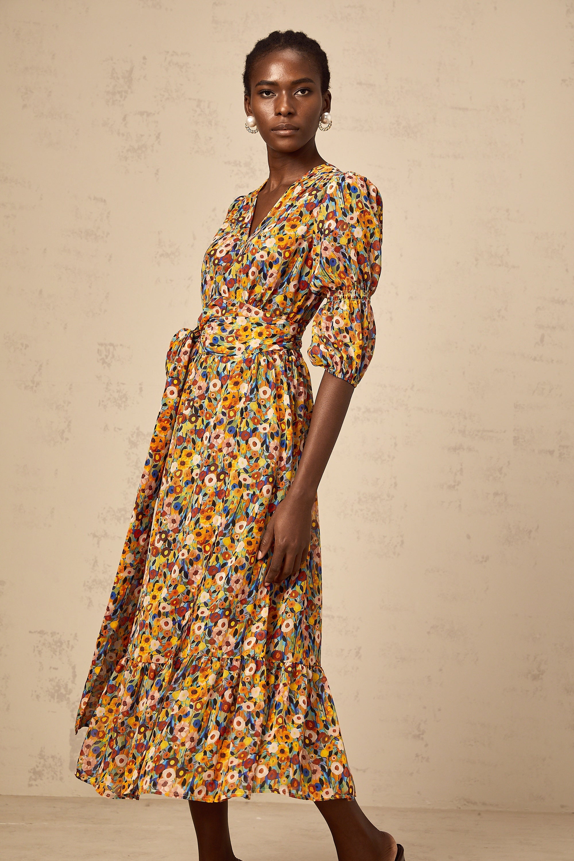 Éliane yellow V-neck floral-print midi dress