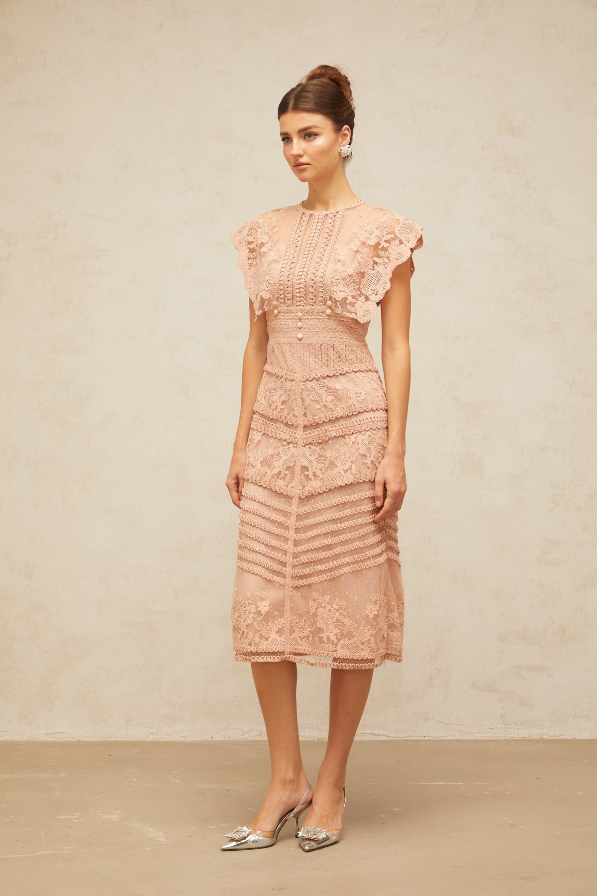 Fleur floral-embroidered lace midi dress in Pink