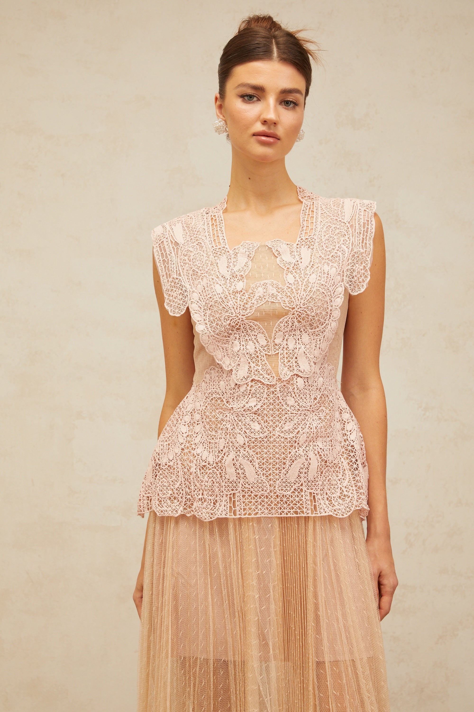 Céleste floral-lace-panelling tulle midi dress in Pink (Final Sale-US Only)