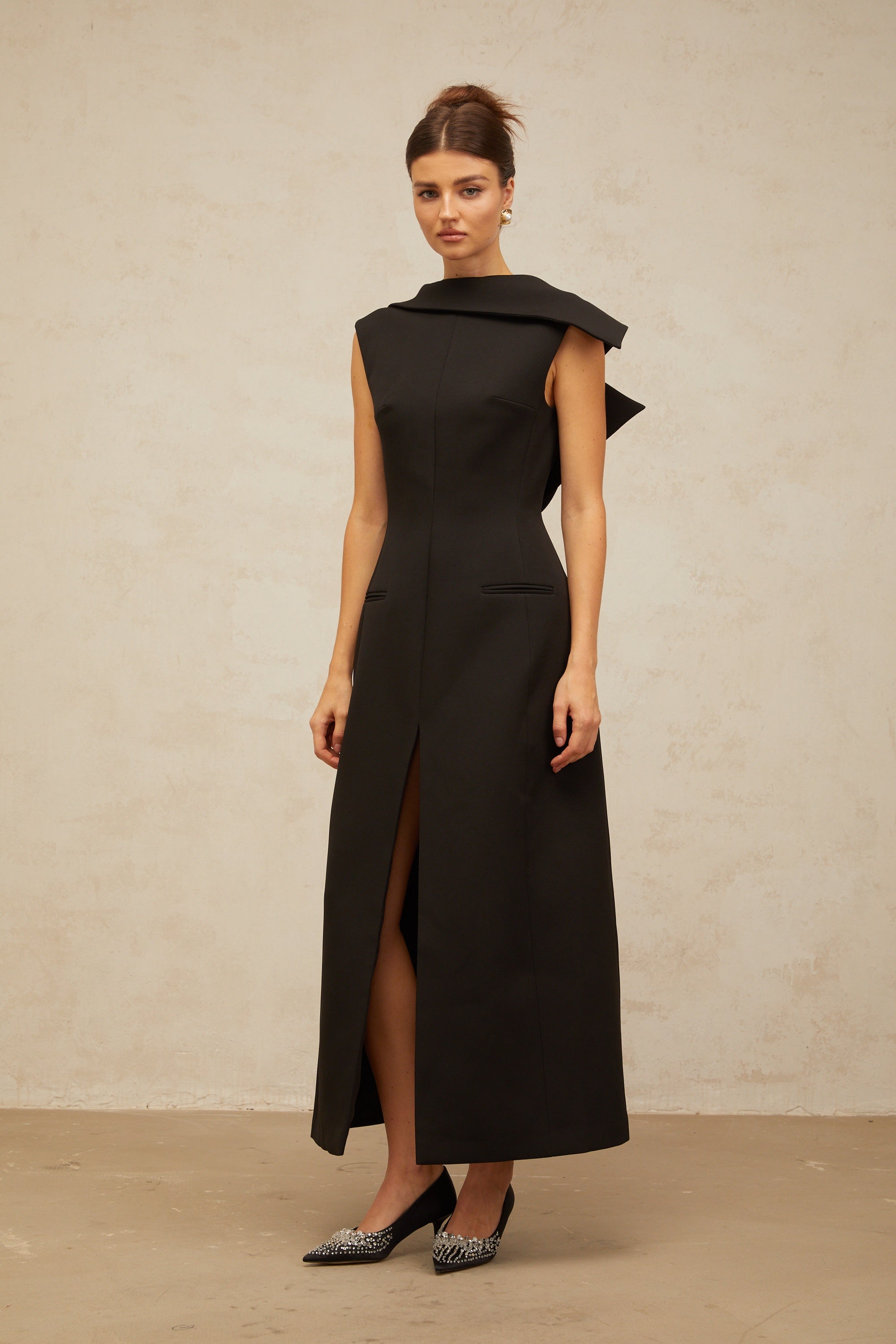 Léonore black deconstructed open-back midi dress