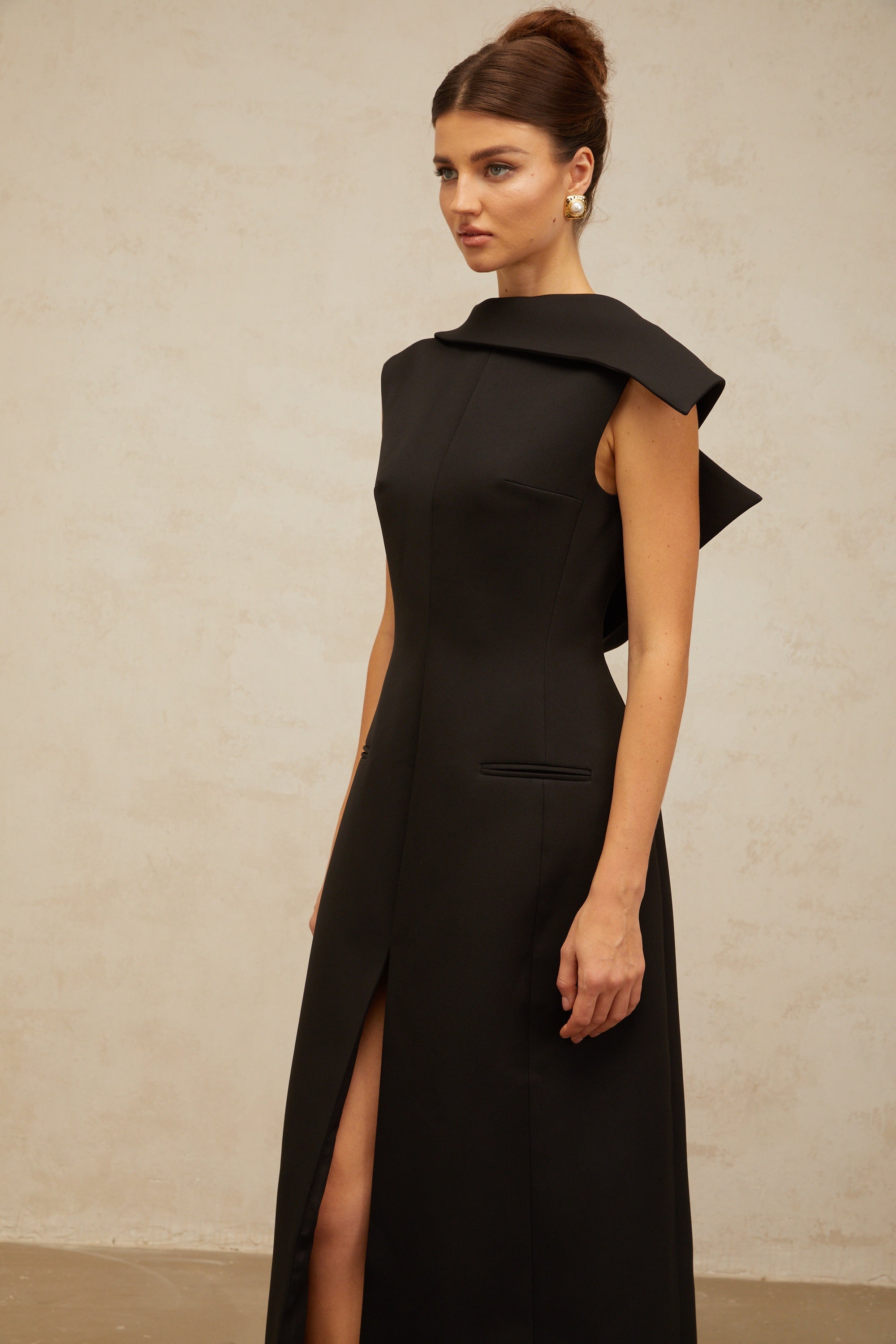 Léonore black deconstructed open-back midi dress