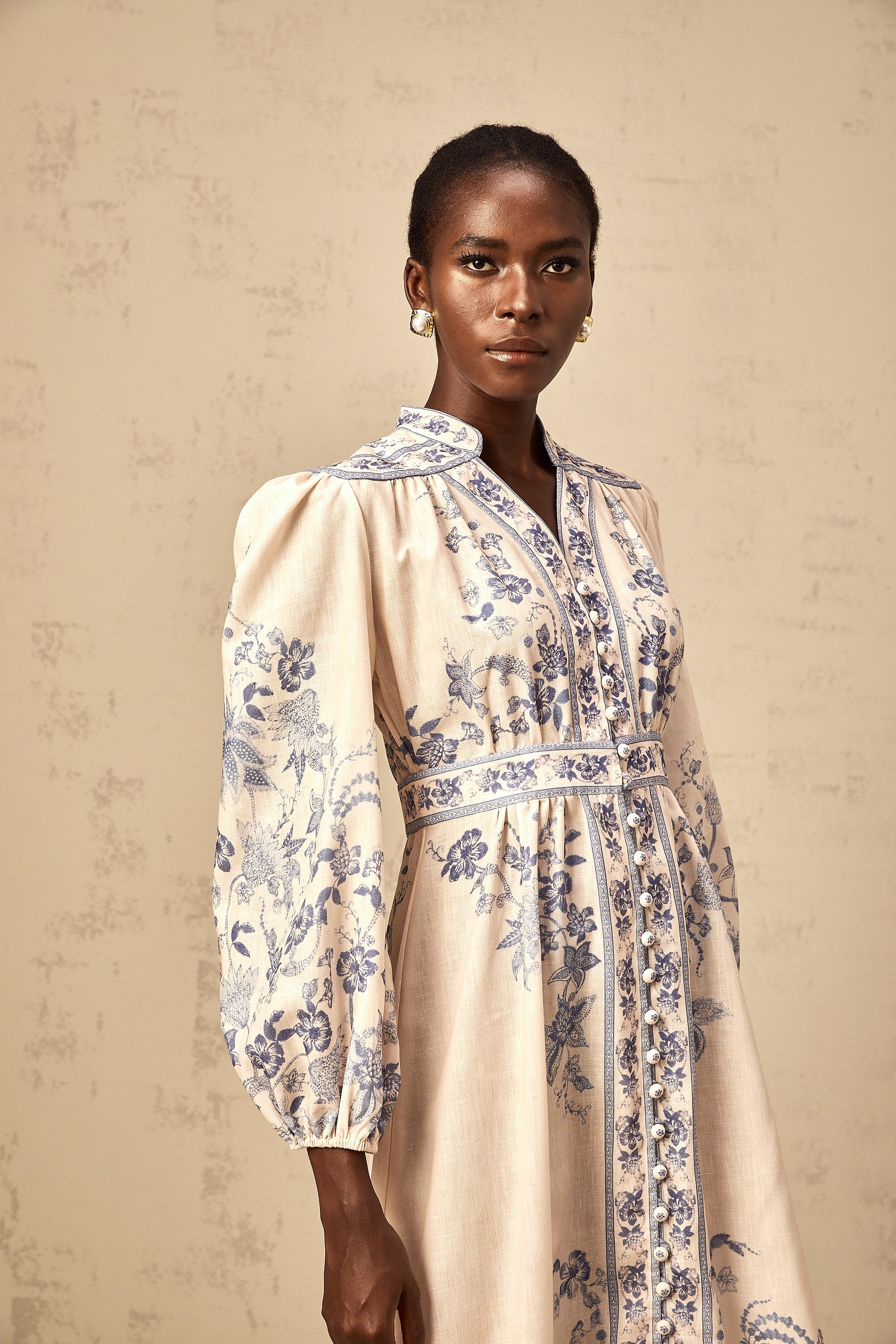 Yseut neutrals totemic-print midi dress