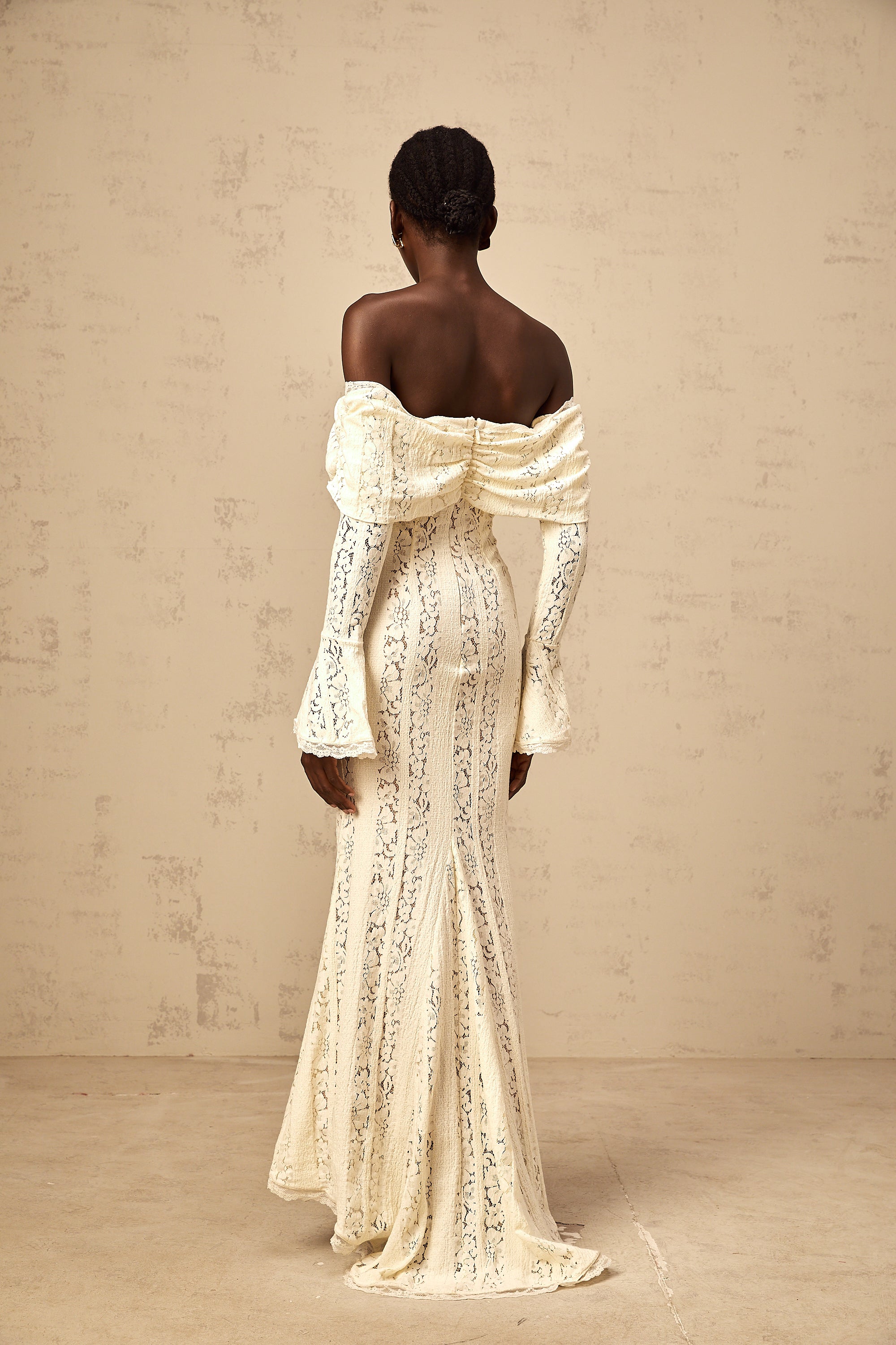 Émeline floral lace train-design maxi dress in Neutrals