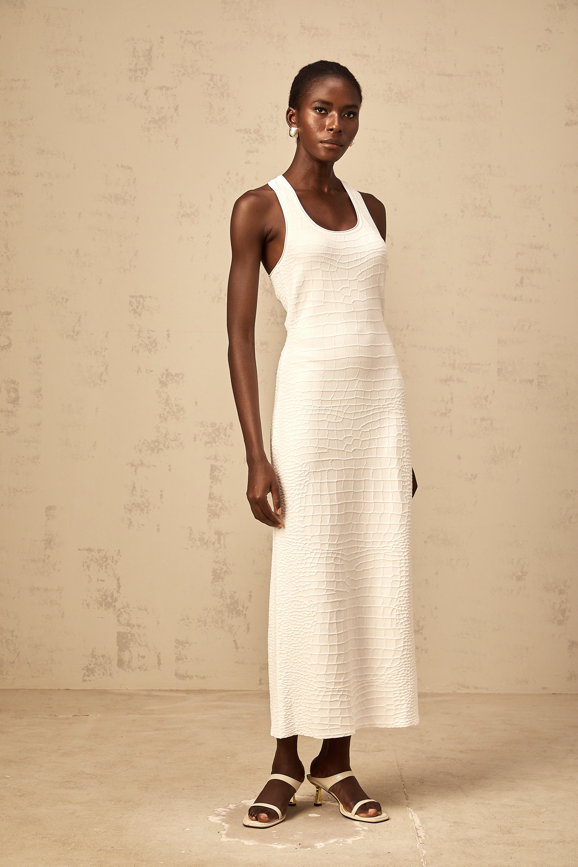 Xénia white textured jacquard tank midi dress