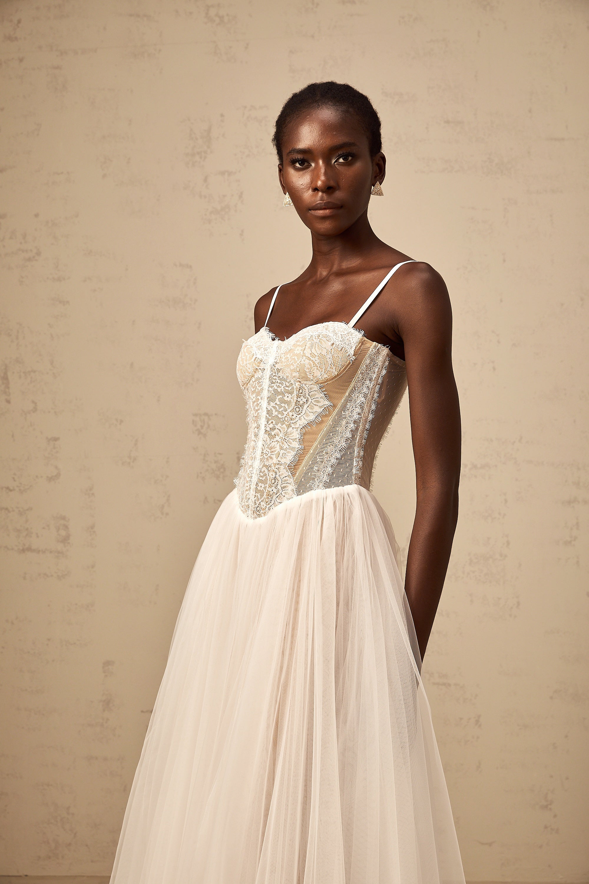 Nolwenn white lace bustier tulle midi dress