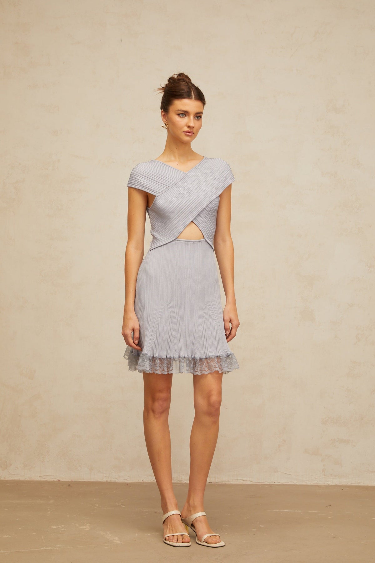 Kéa light-purple cross-over ribbed-knit mini dress