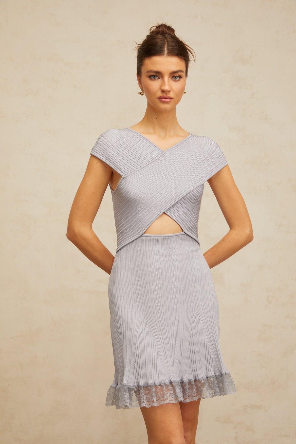 Kéa light-purple cross-over ribbed-knit mini dress