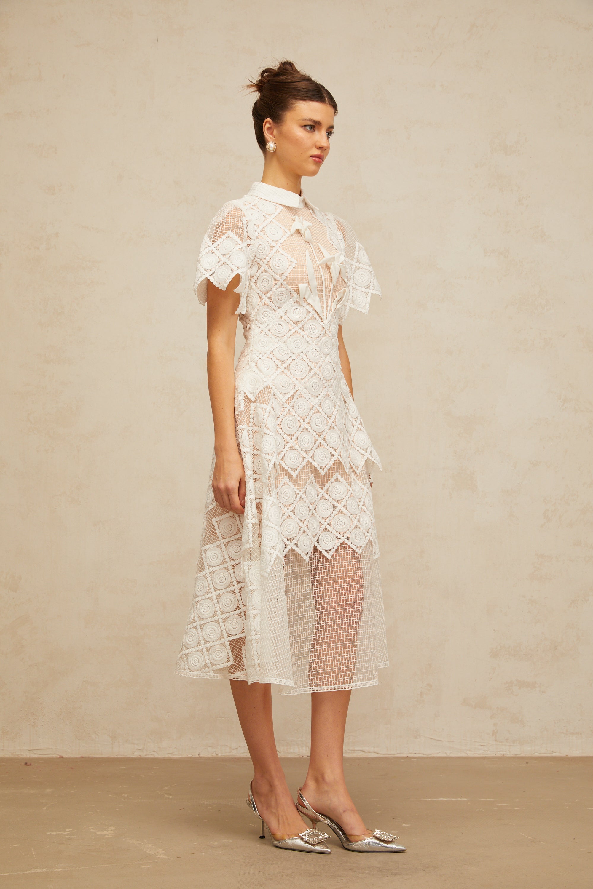 Yasmine white floral-embroidered midi dress