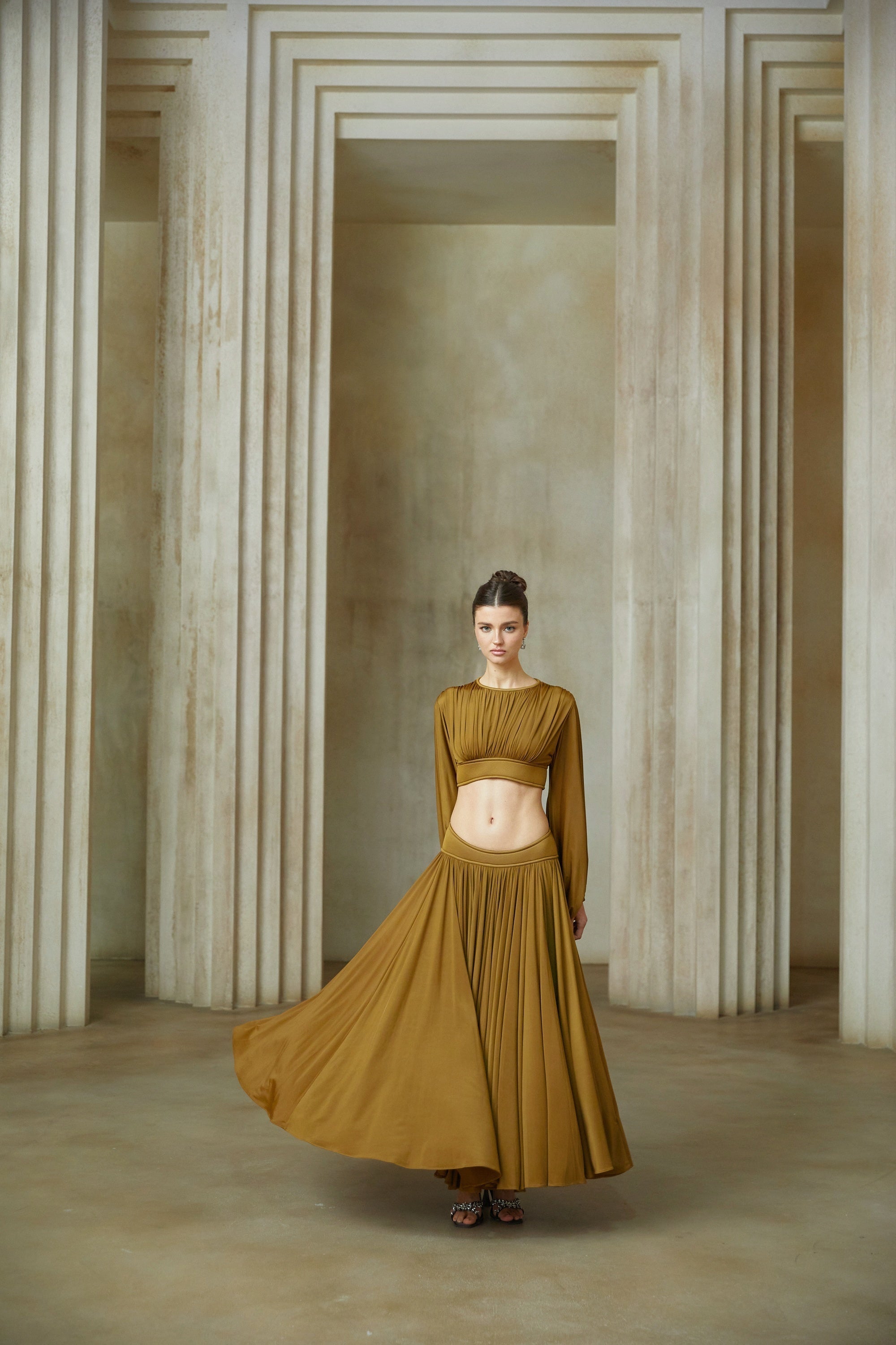 Daphné Brown Fully Pleated Two-Piece Blouse and Skirt Set