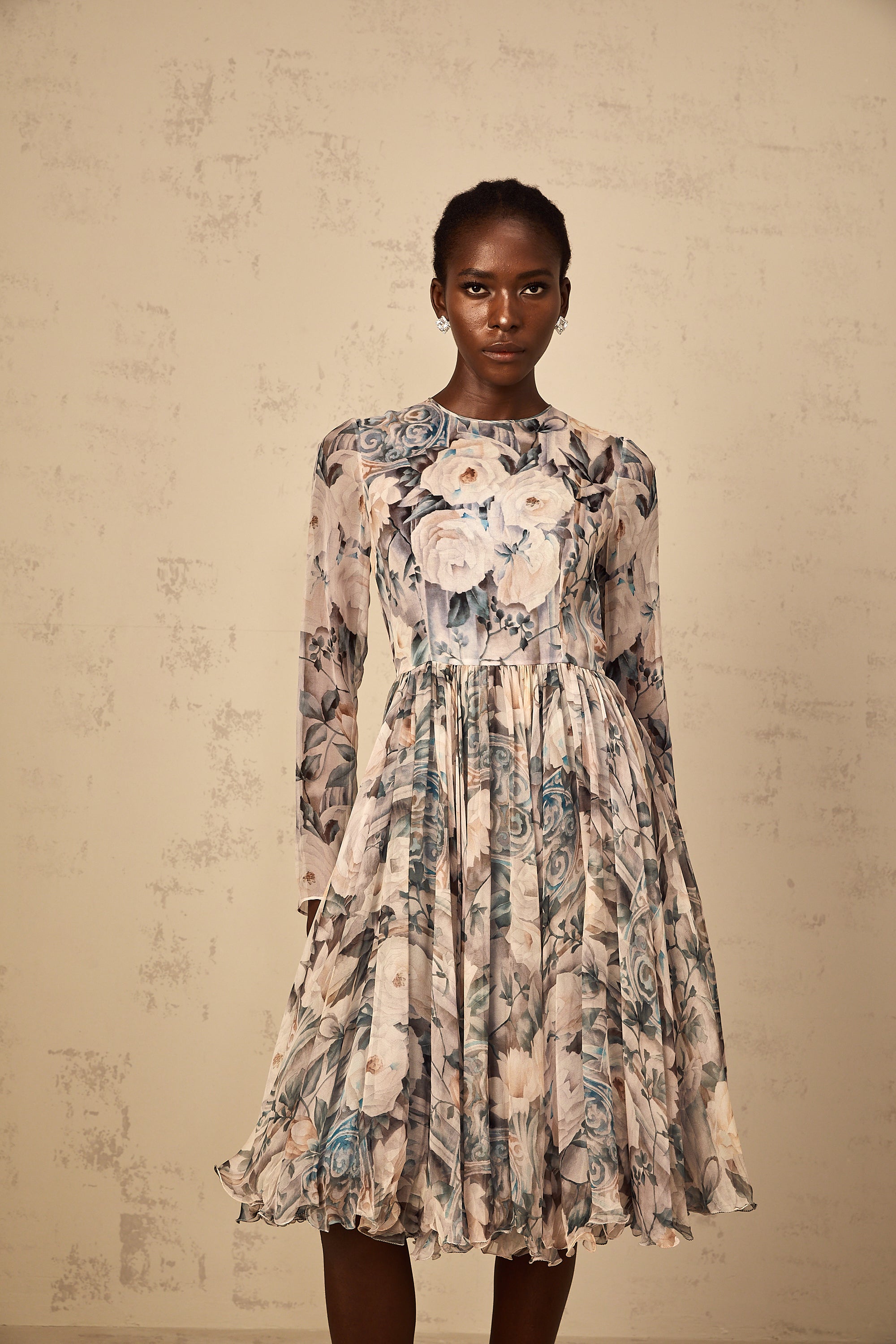 Mélanie Floral Print Pleated Chiffon Midi Dress
