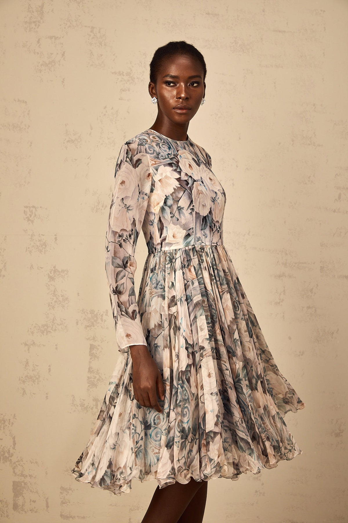 Mélanie Floral Print Pleated Chiffon Midi Dress