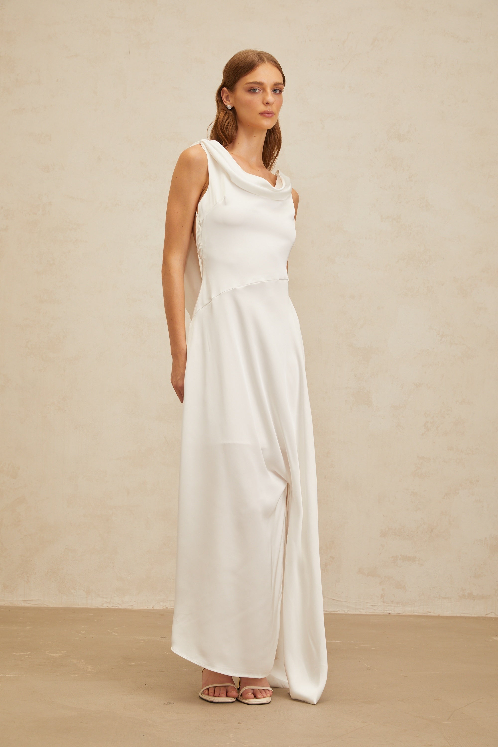 Éliane White Open-Back Satin Maxi Dress