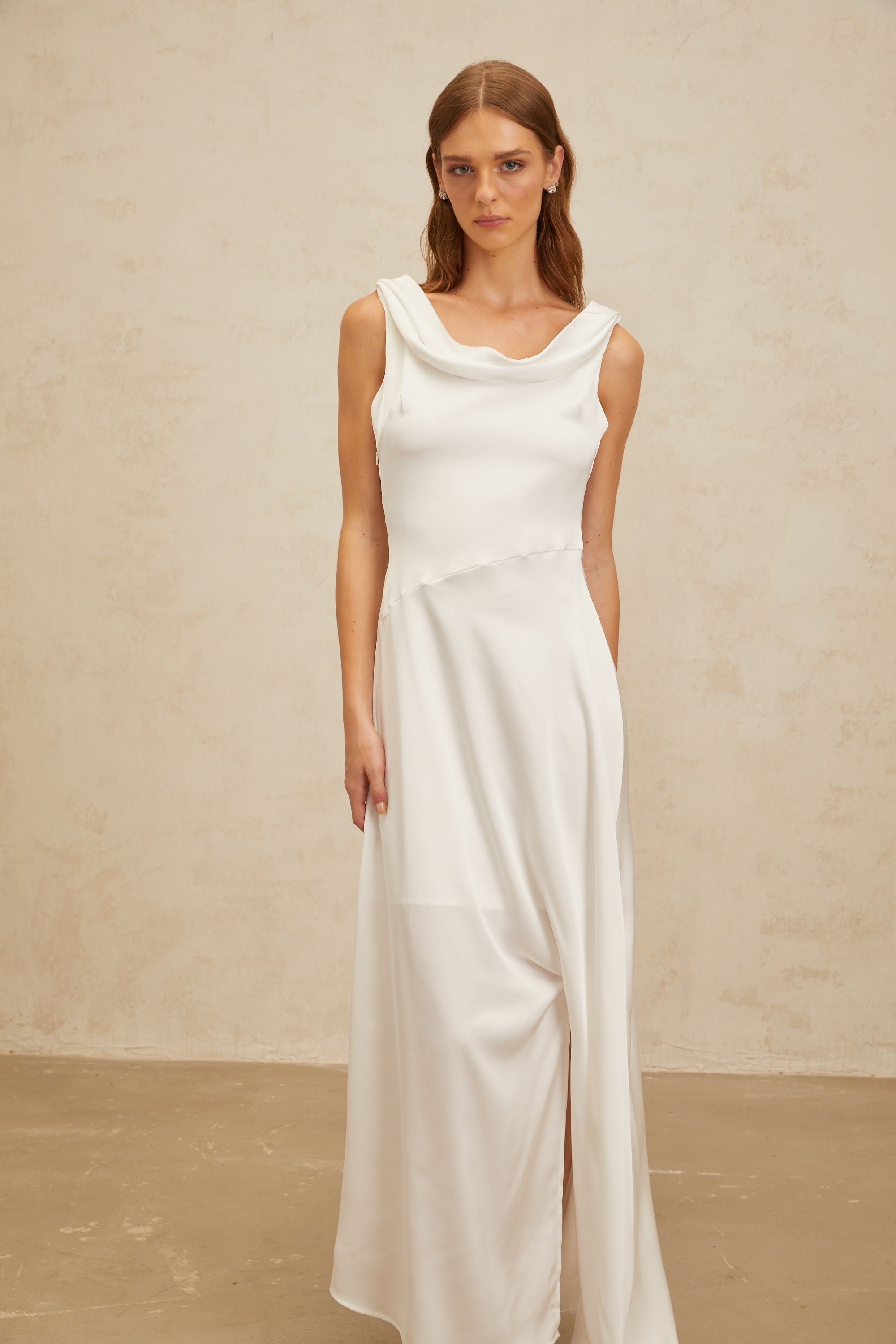 Éliane White Open-Back Satin Maxi Dress
