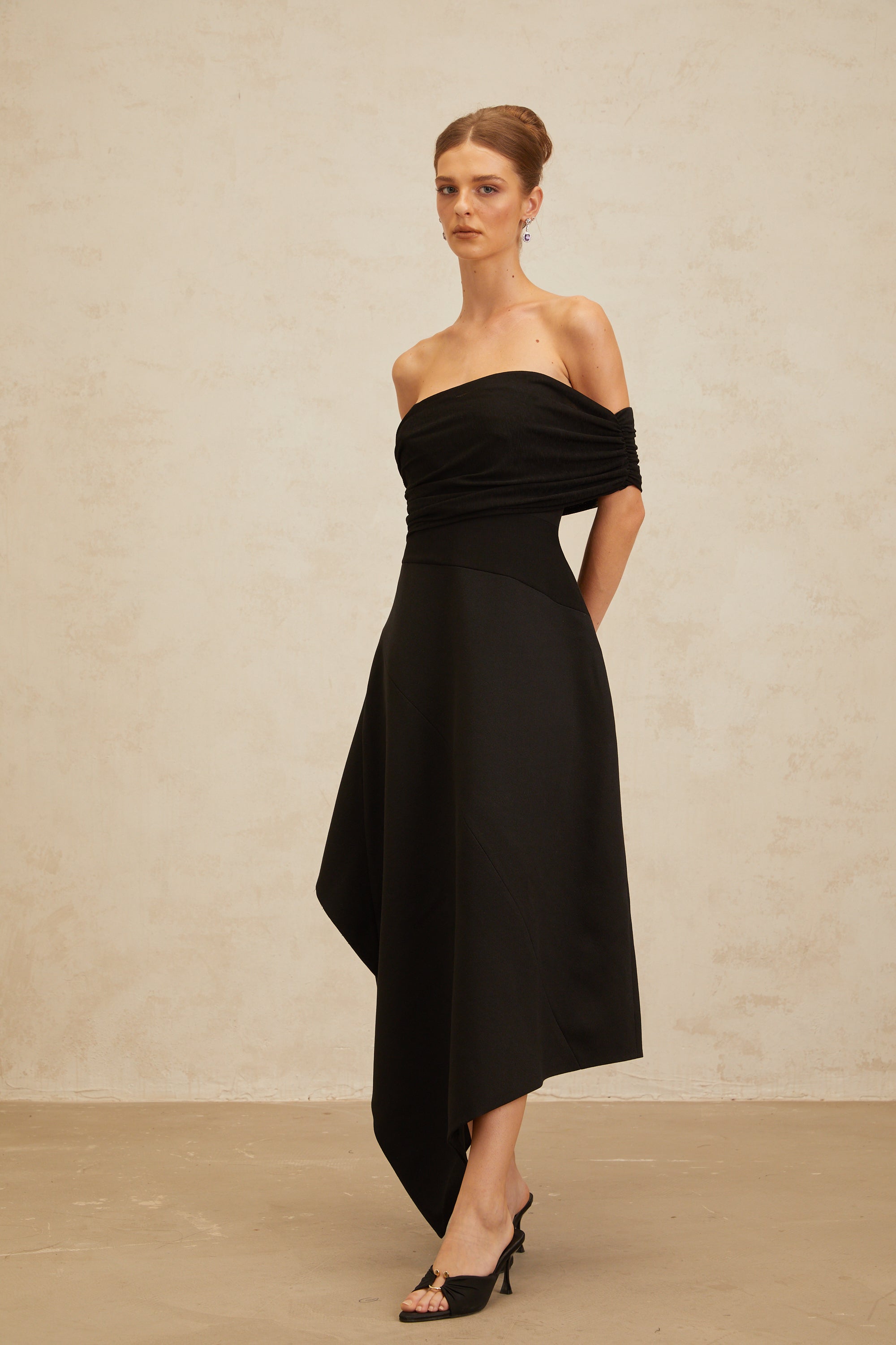 Béryl Black Off-Shoulder Asymmetrical Maxi Dress