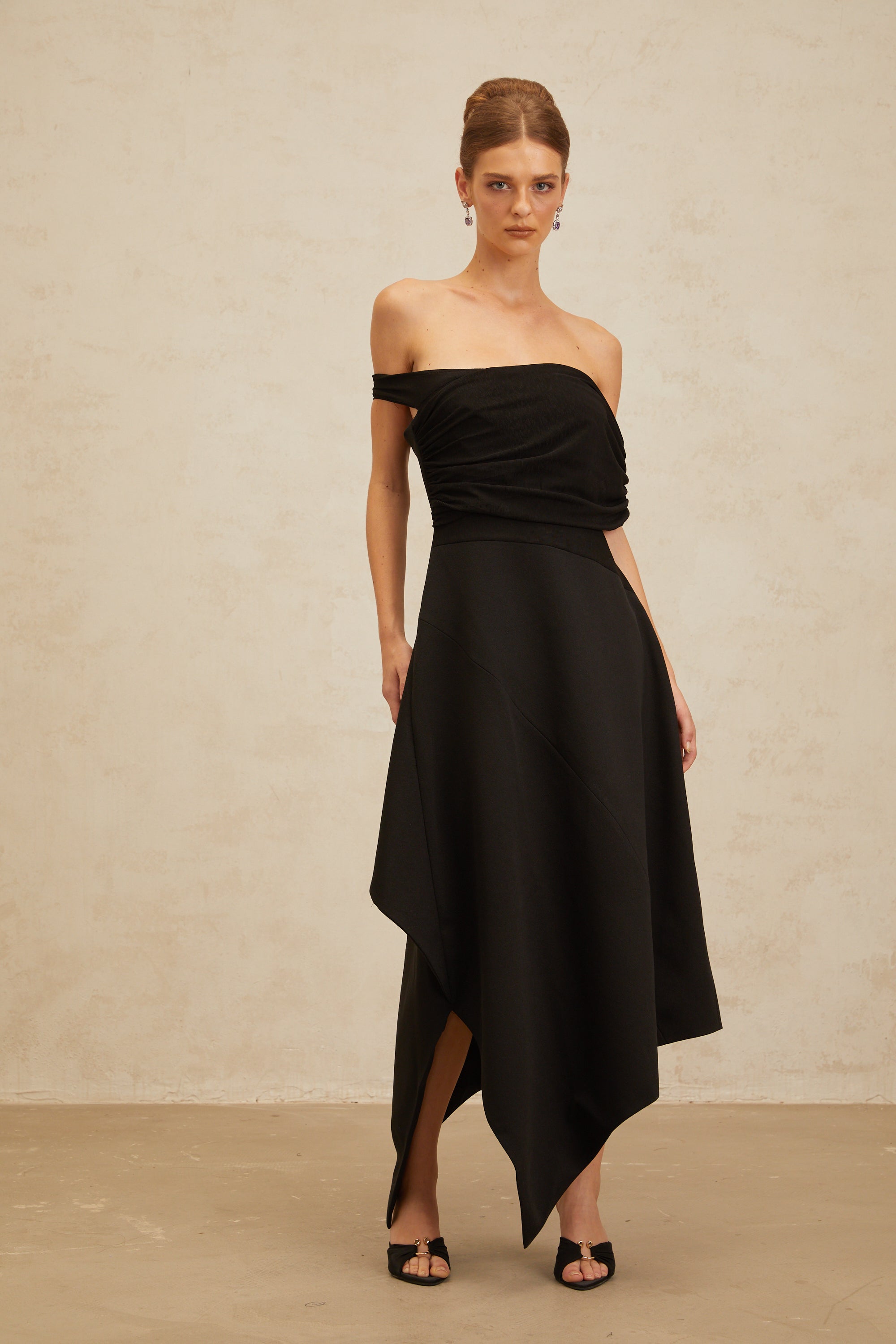 Béryl Black Off-Shoulder Asymmetrical Maxi Dress