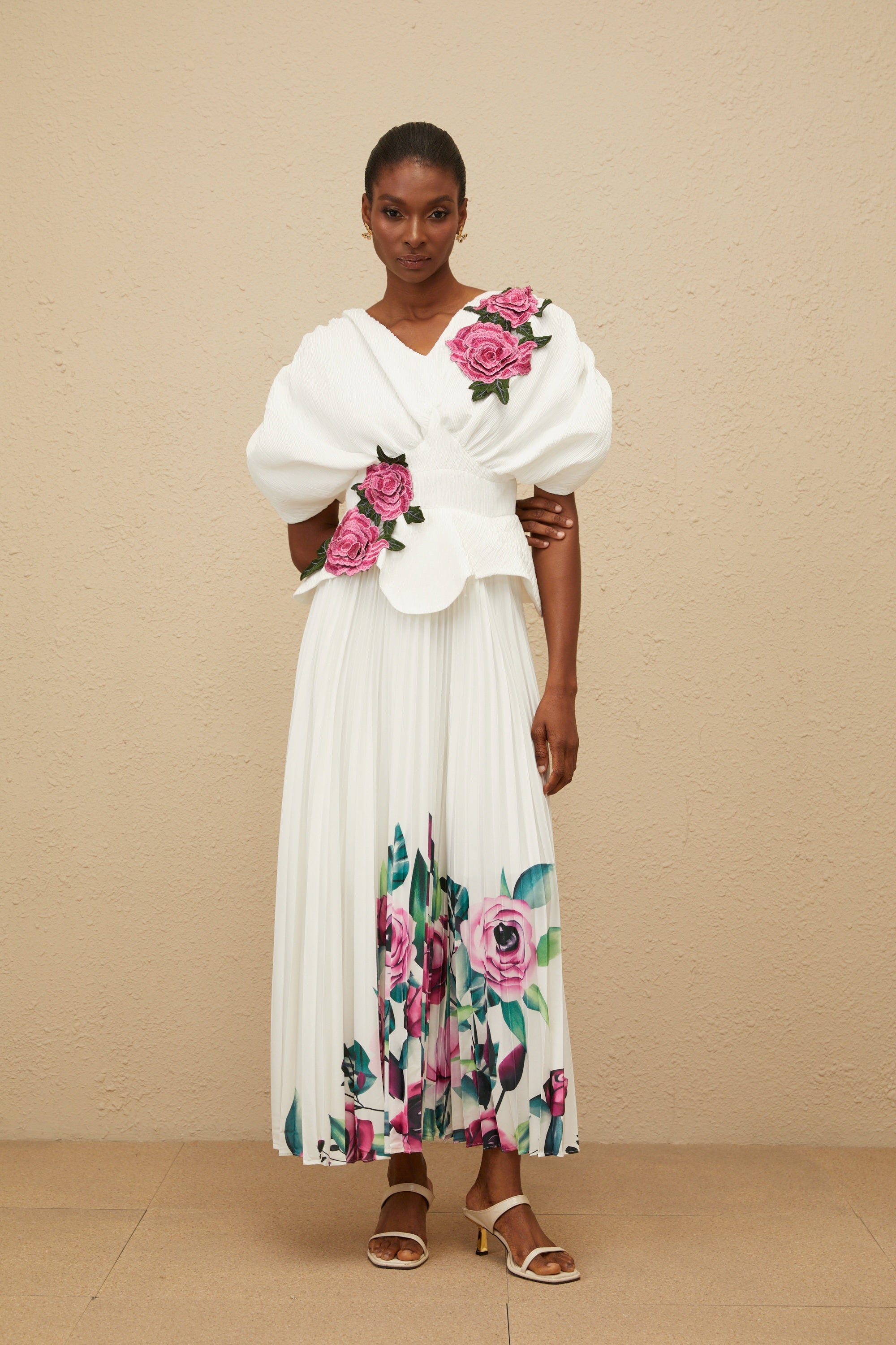 Pétale White Rose Appliqué Maxi Dress
