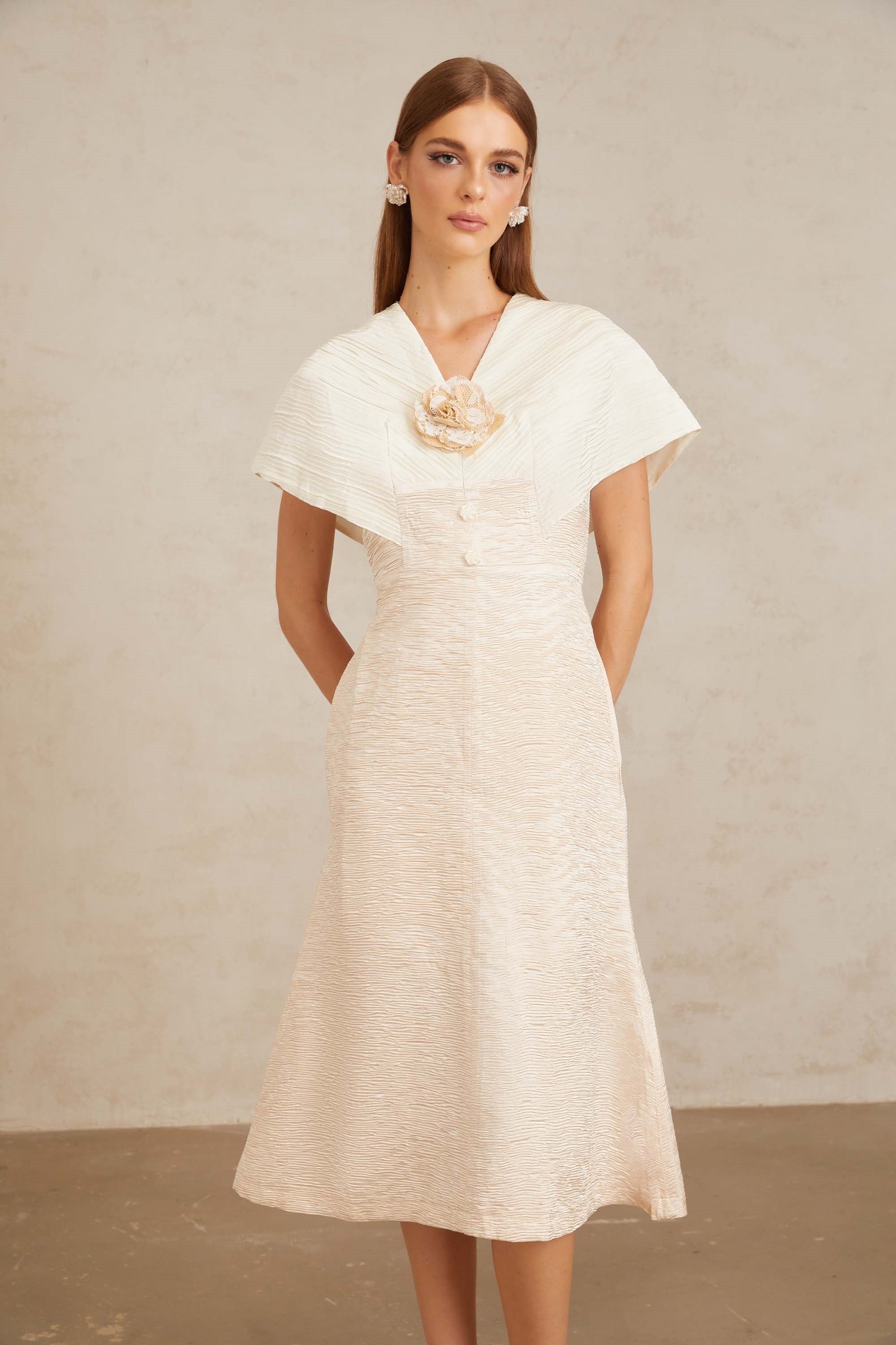 Clémence White Textured Midi Dress with 3D Petal