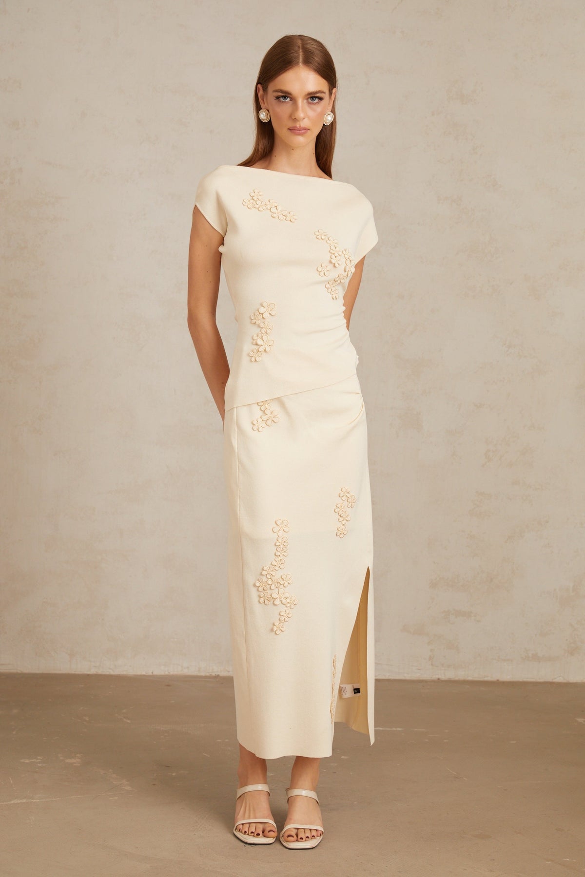 Étienne Neutral Floral Appliqué Knit Top & Skirt Set (Final Sale-US Only)