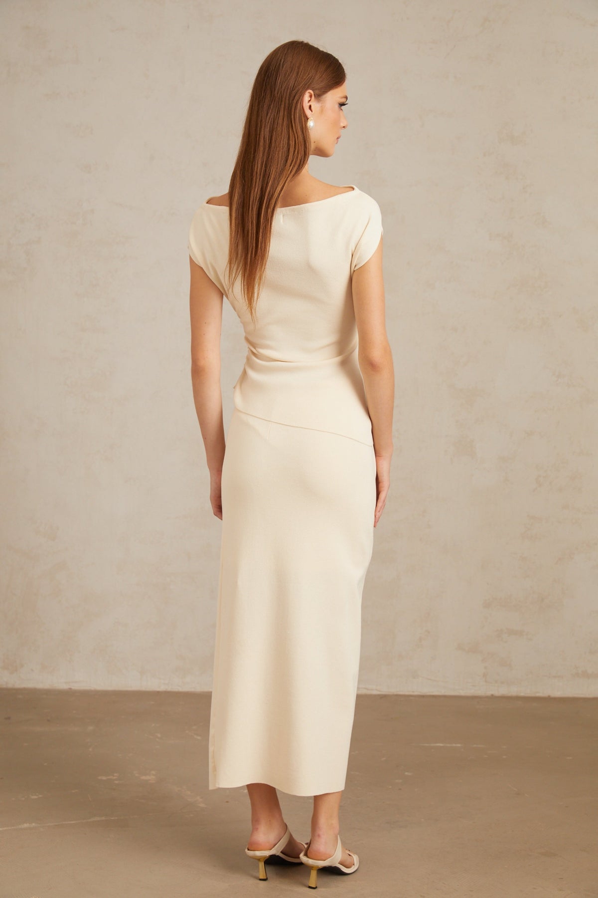 Étienne Neutral Floral Appliqué Knit Top & Skirt Set