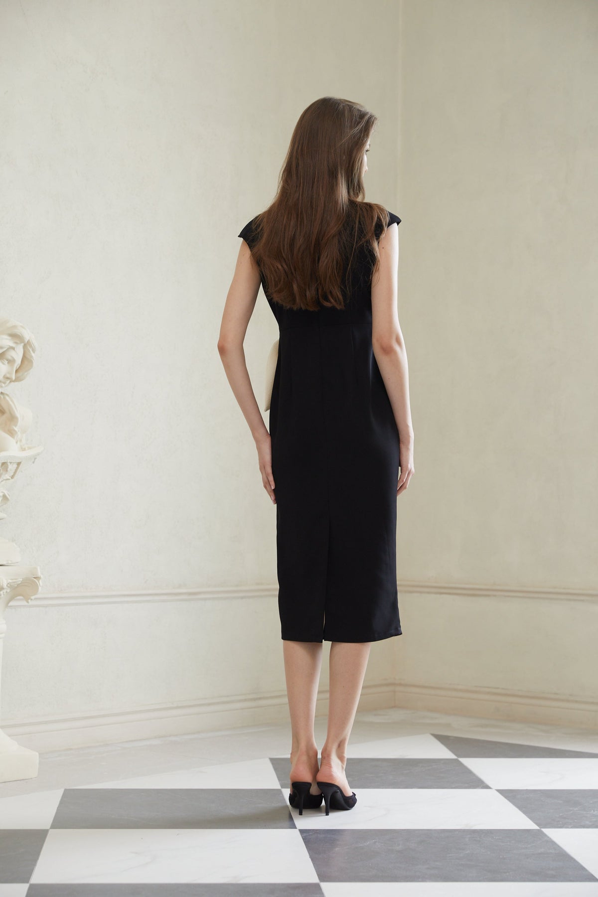 Aurélienne Black 3D Petal Pencil Midi Dress