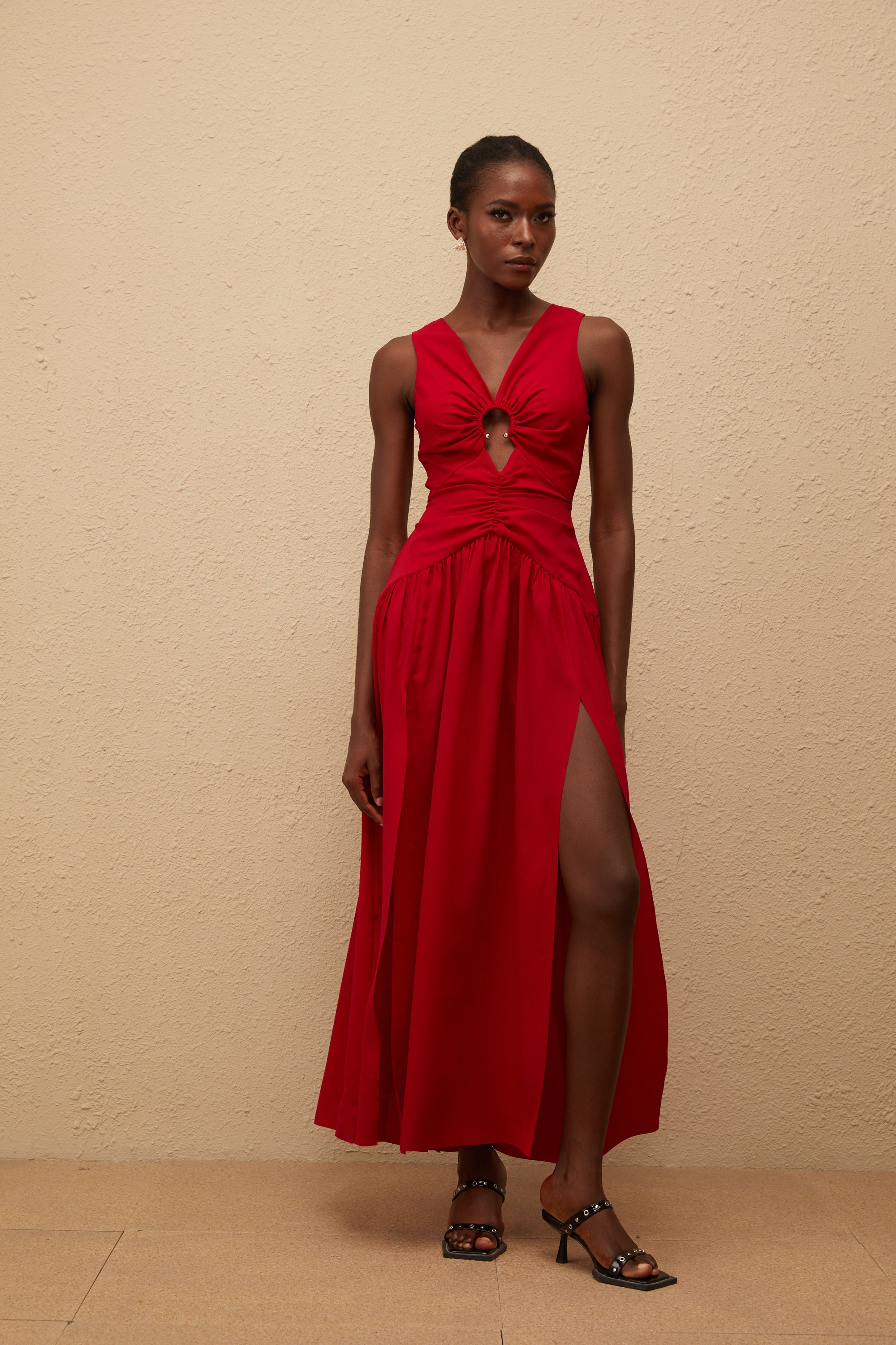 Kleopatra Red Keyhole Detail Ruched Midi Dress