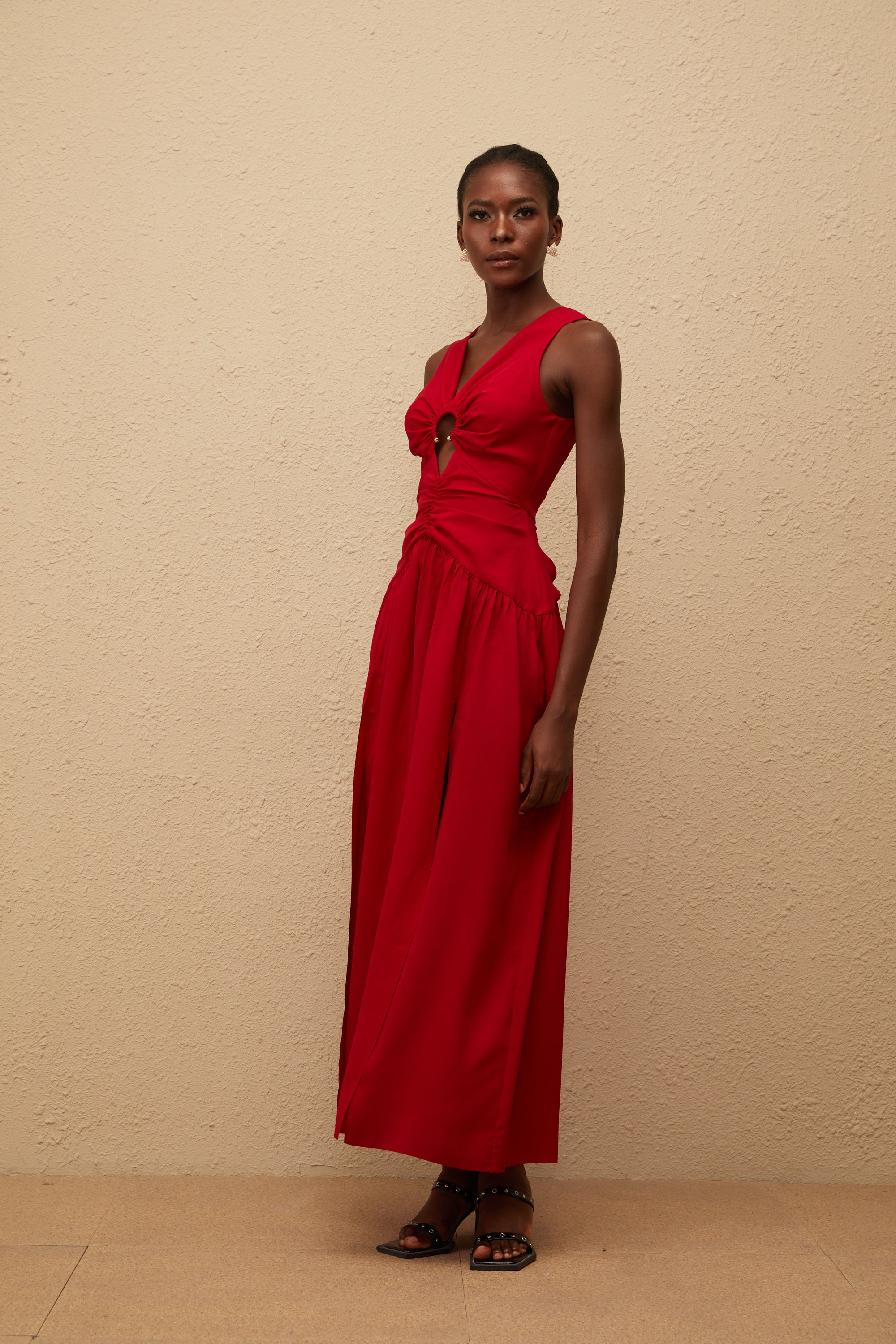 Kleopatra Red Keyhole Detail Ruched Midi Dress