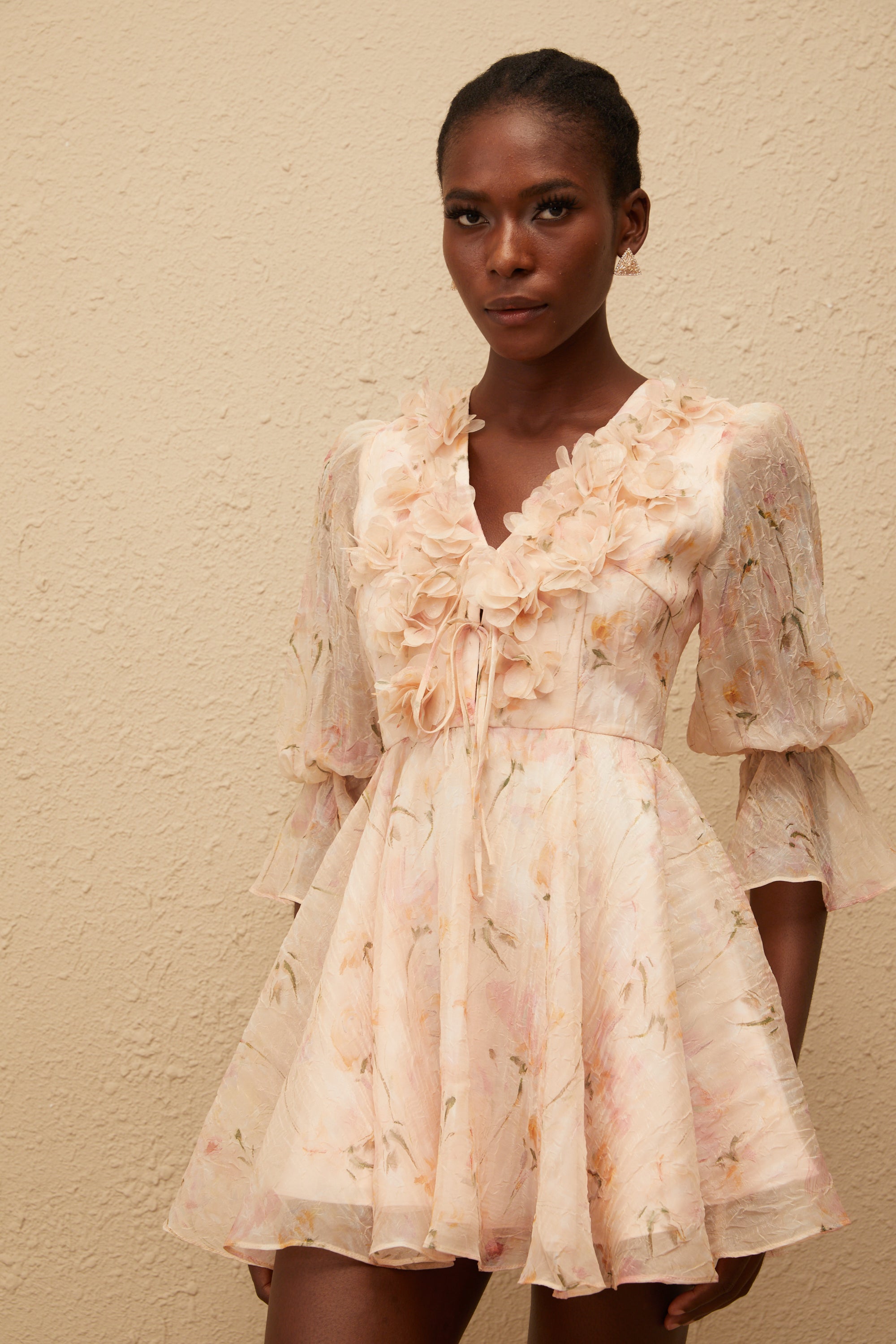 Aliénor Peach Glossy Floral Print Mini Dress