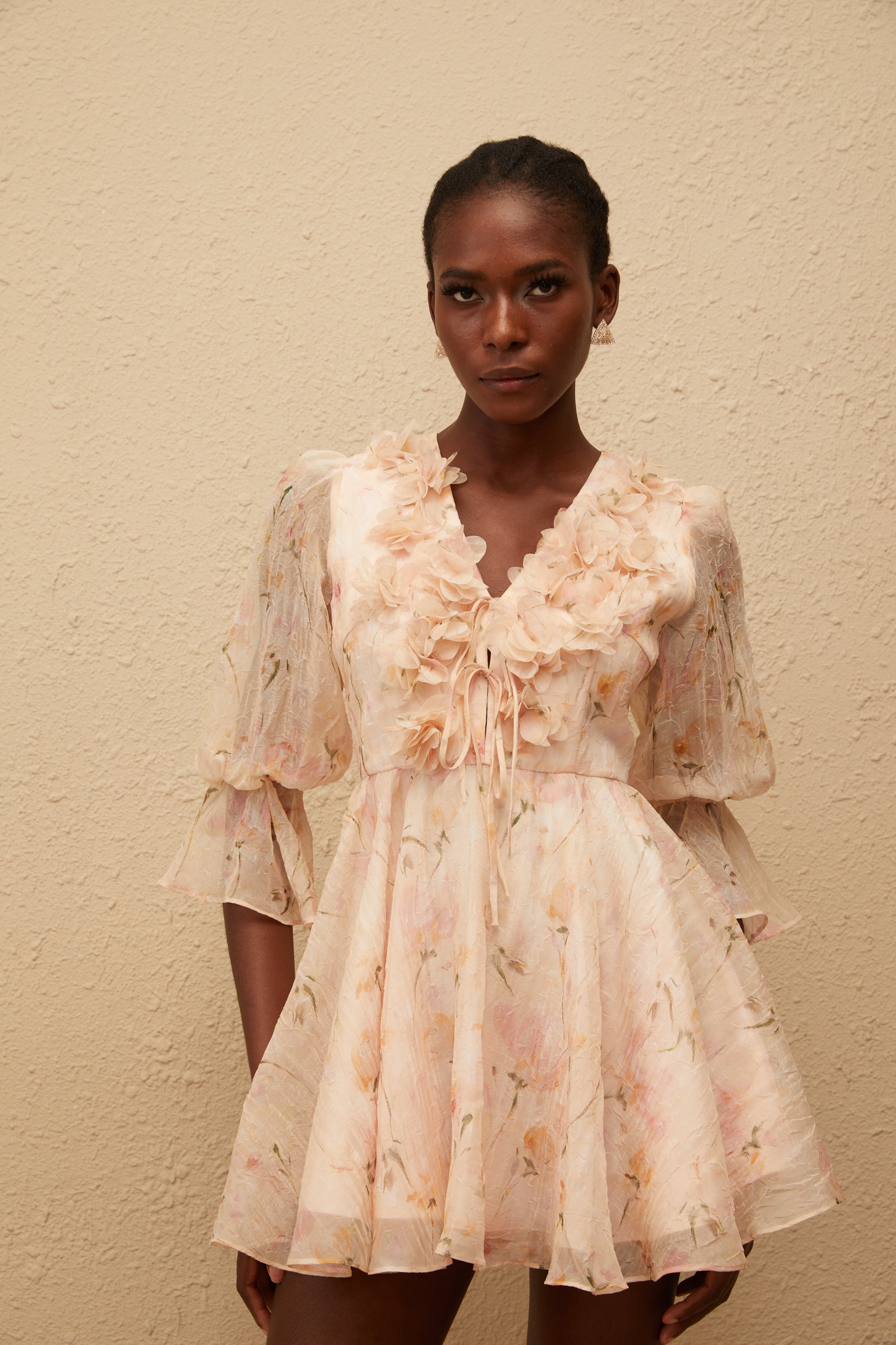 Aliénor Peach Glossy Floral Print Mini Dress