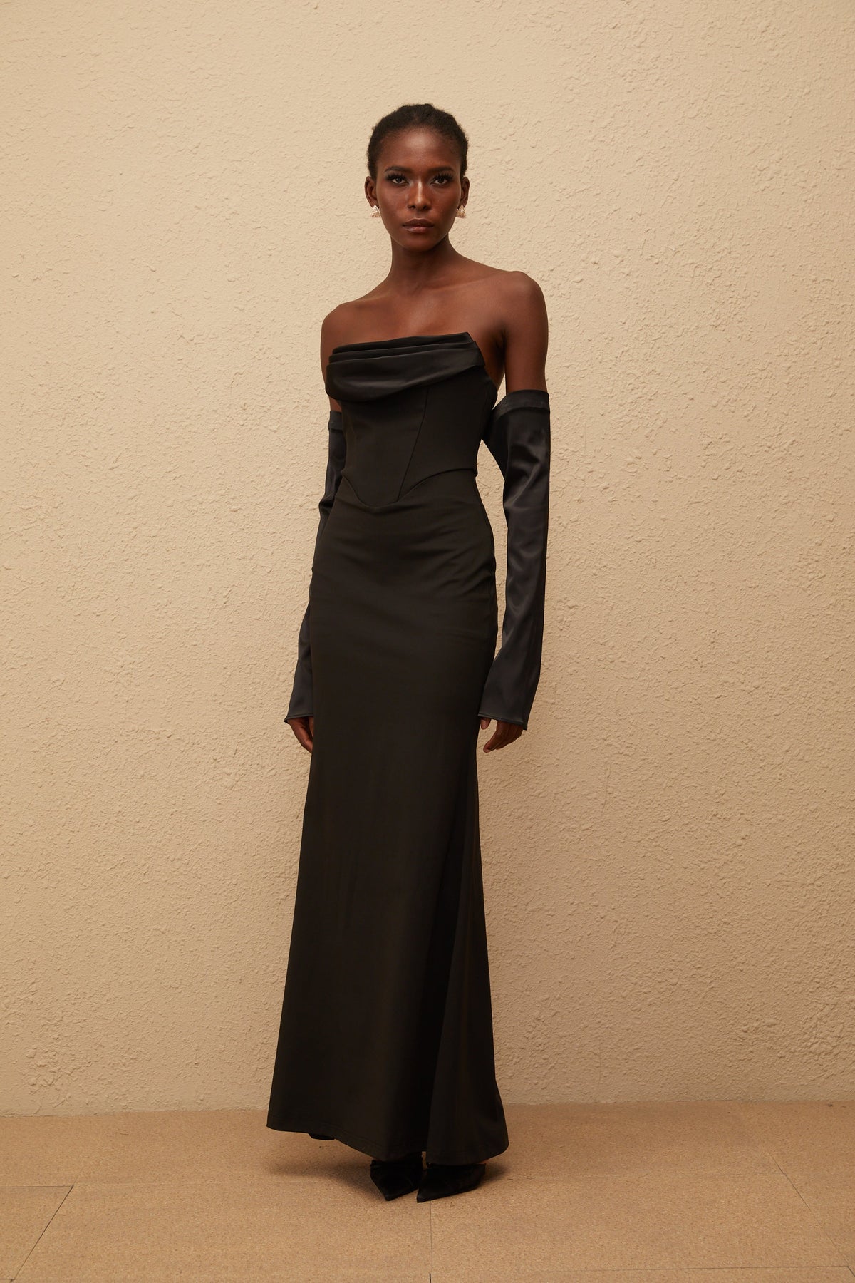 Rêve Black Off Shoulder Corset Maxi Dress (Final Sale)