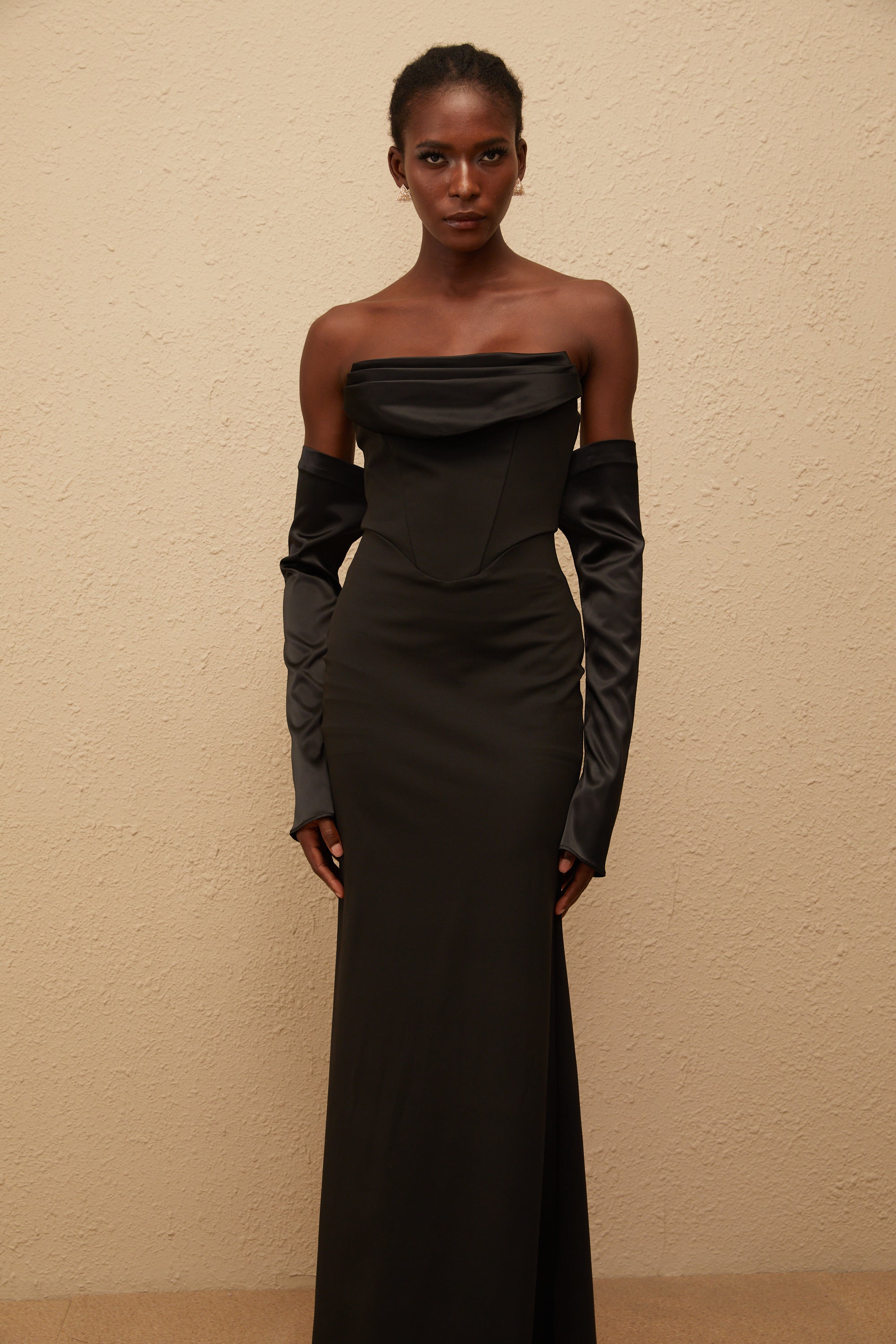 Rêve Black Off Shoulder Corset Maxi Dress