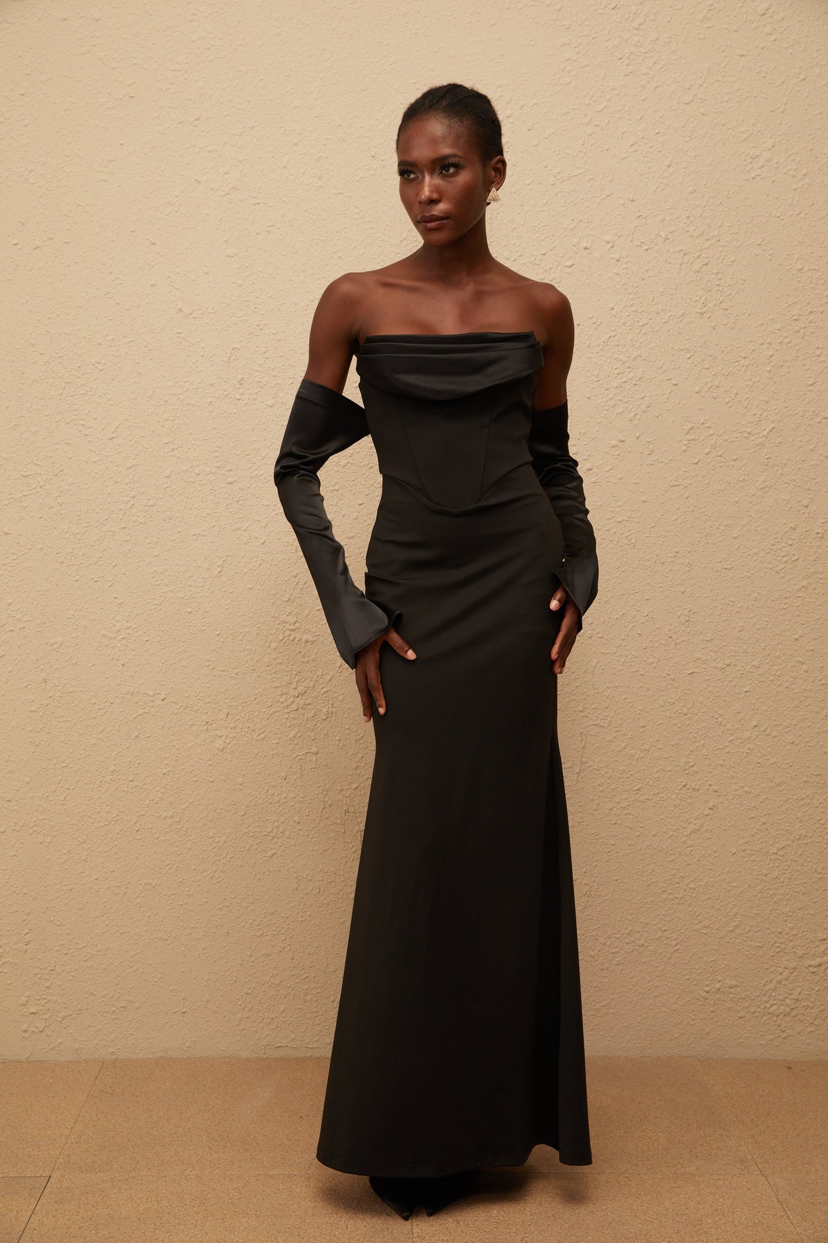 Rêve Black Off Shoulder Corset Maxi Dress