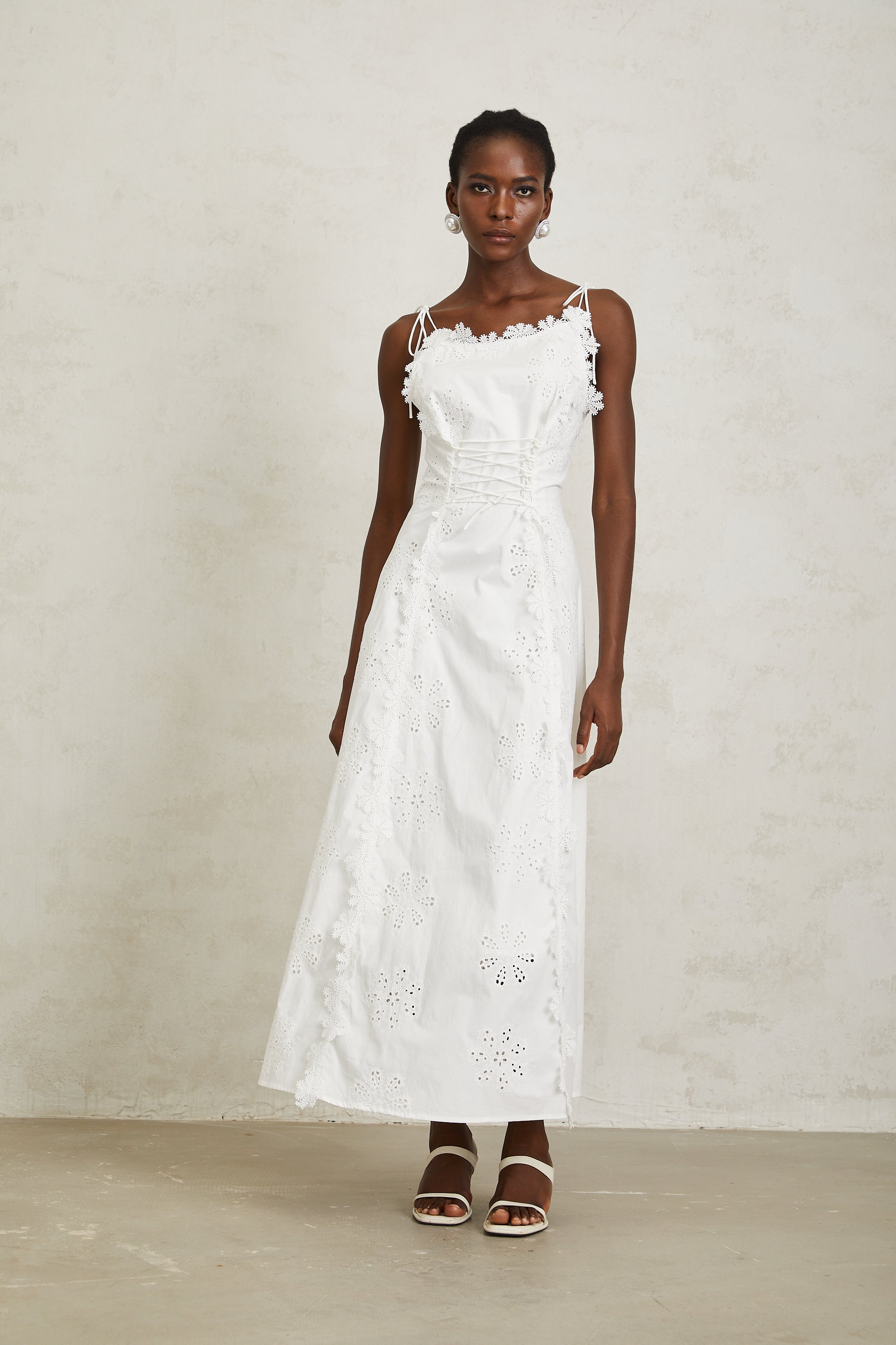 Nevaeh White Sleeveless Floral Embroidered Maxi Dress