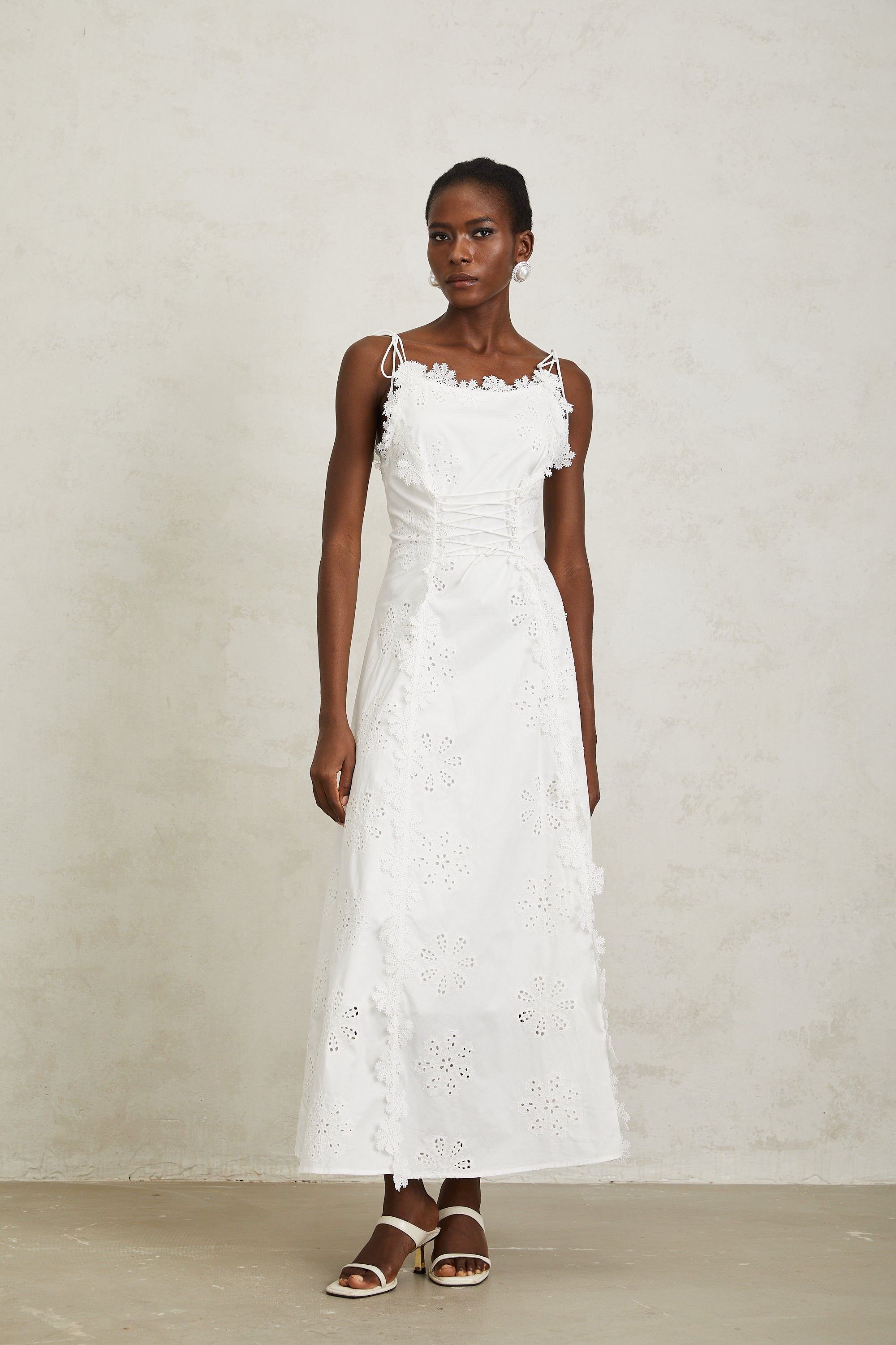 Nevaeh White Sleeveless Floral Embroidered Maxi Dress