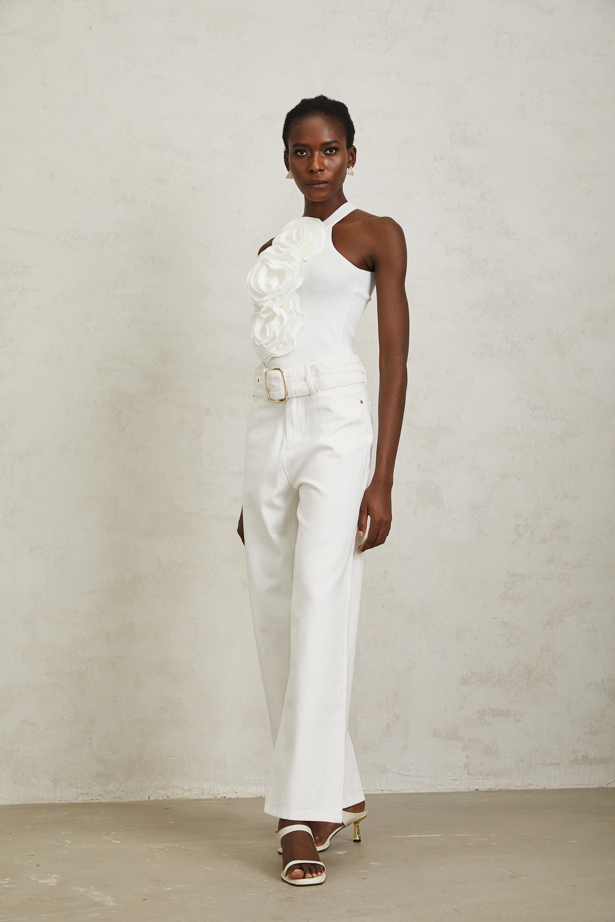 Nolwenn White 3D Petal Knit Top