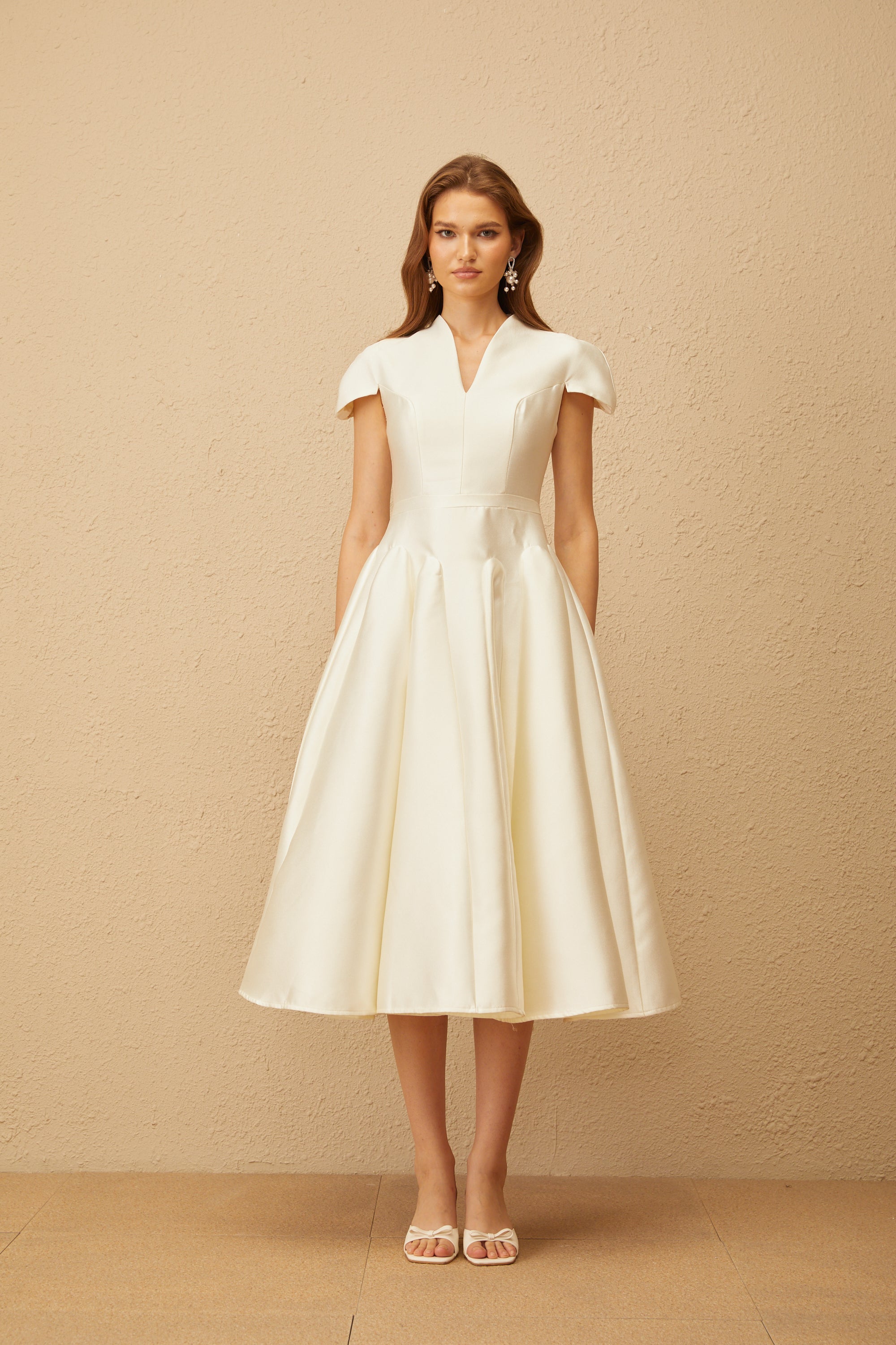 Aventin White Godet Design Midi Dress