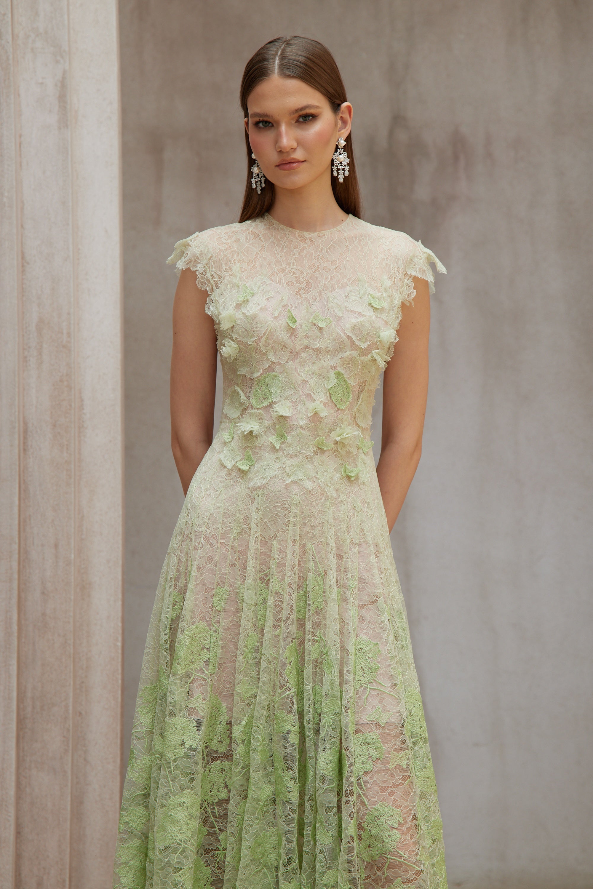 Béryl Green Floral Lace Midi Dress