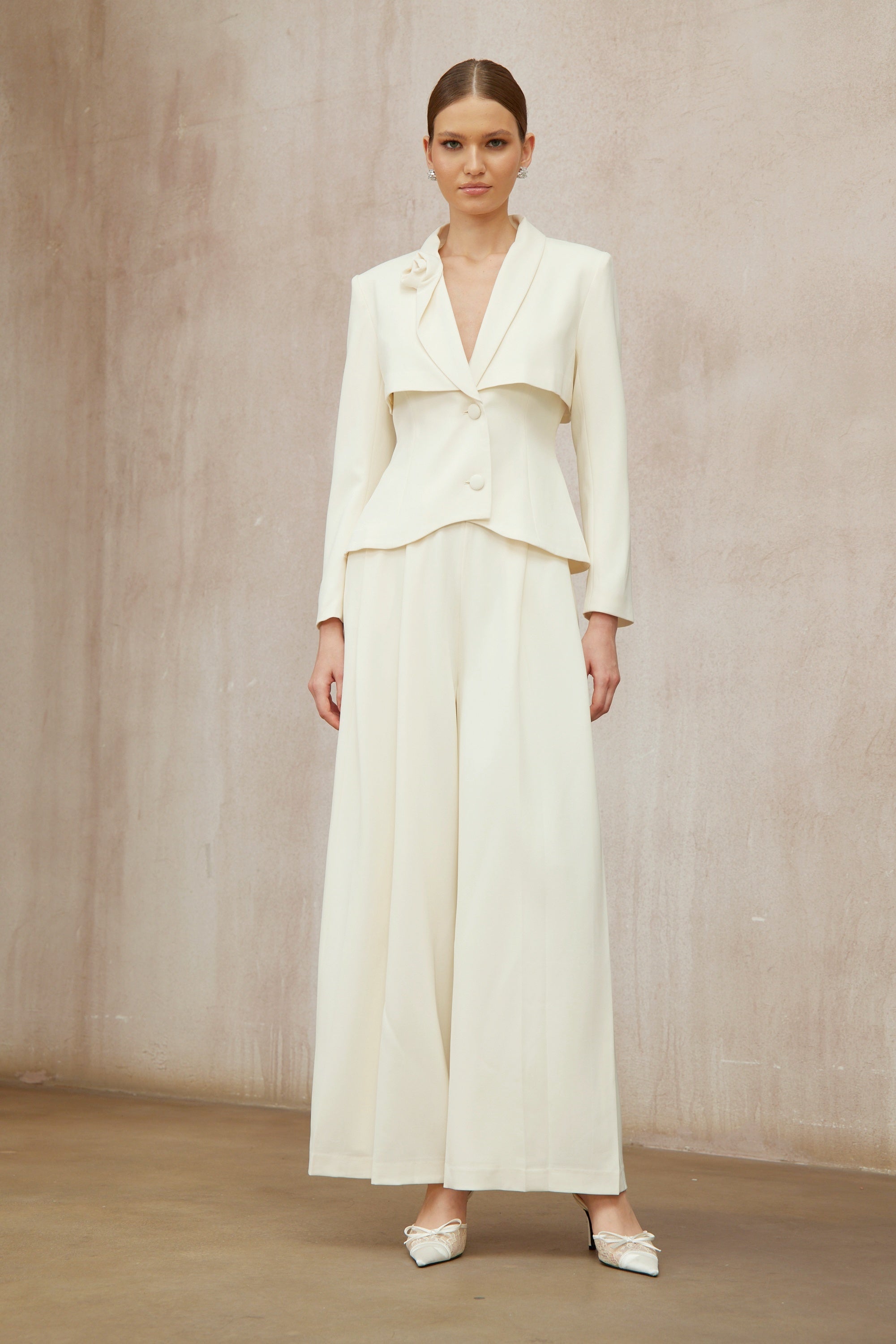 Teresa Neutral 3D Petal Blazer & Trousers Set - Ivory